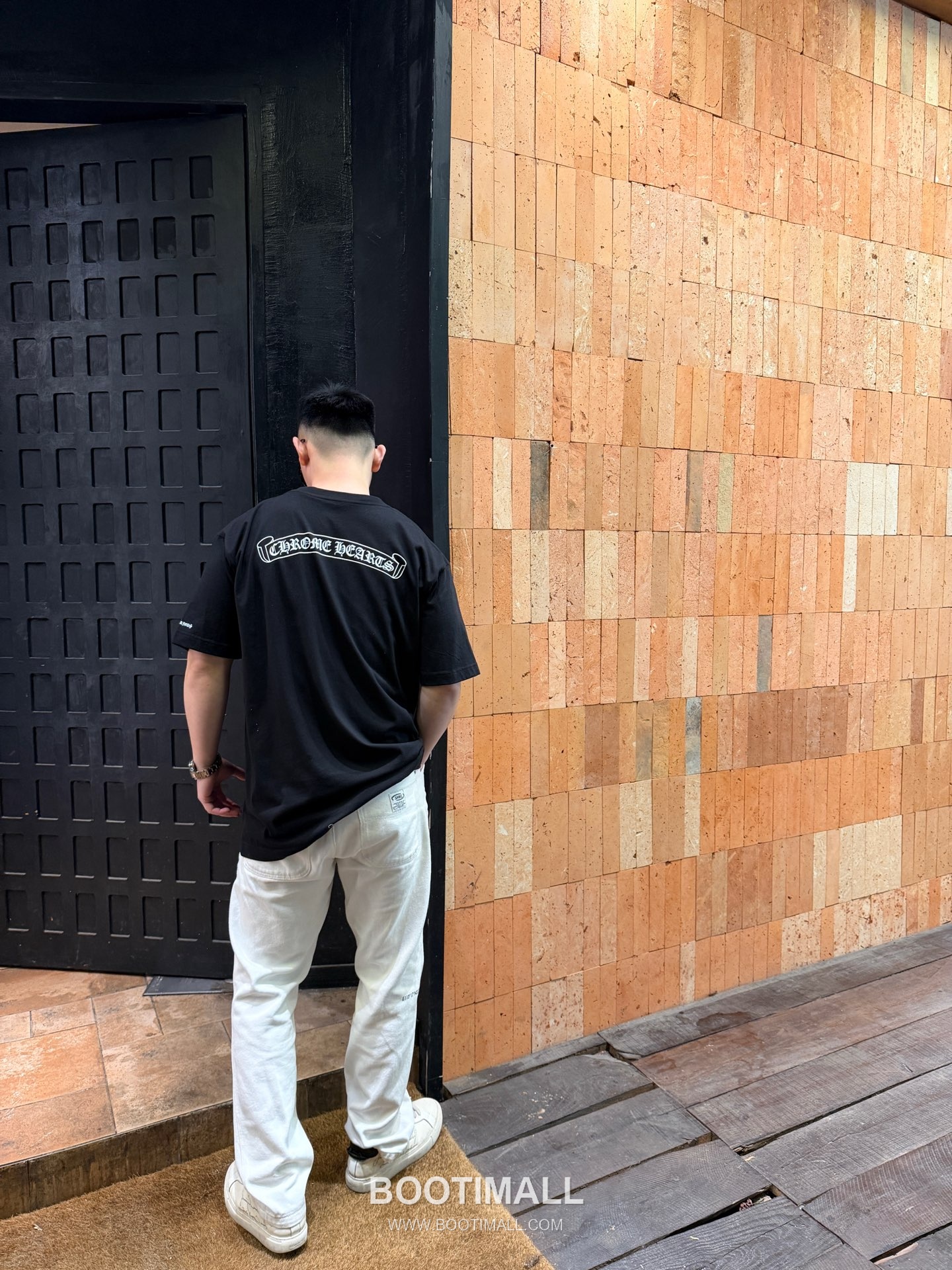 Chrome Hearts 2025SS Japan Exclusive Print Cotton T-Shirt with Logo Detail 크롬하츠 2025SS 일본 한정 프린트 코튼 반팔 티셔츠 로고 디테일 5