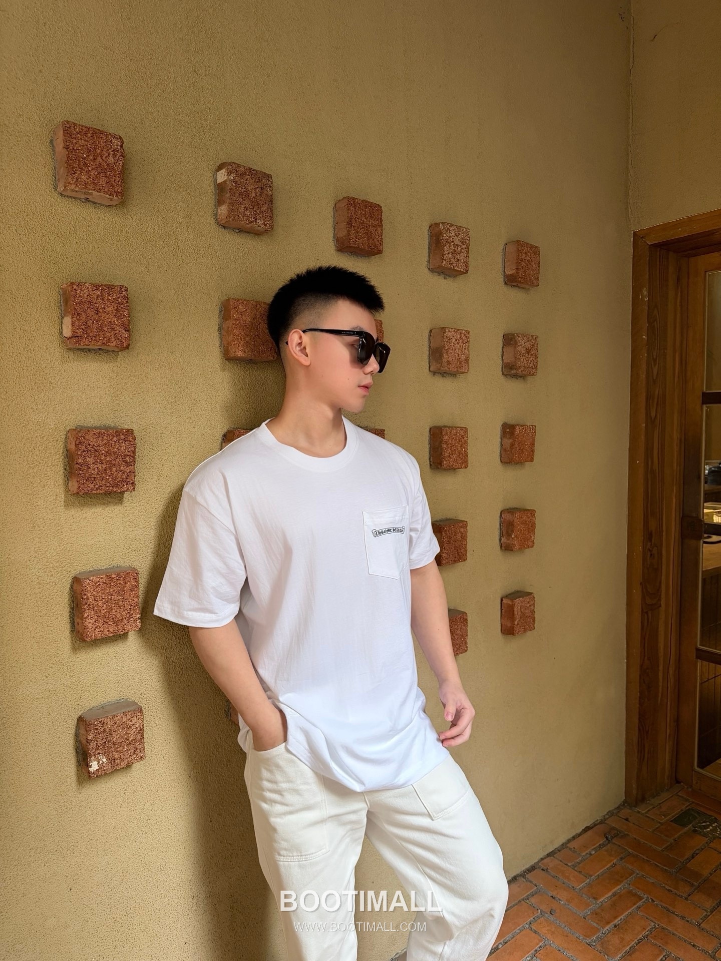 Chrome Hearts 2025SS Japan Exclusive Print Cotton T-Shirt with Logo Detail 크롬하츠 2025SS 일본 한정 프린트 코튼 반팔 티셔츠 로고 디테일 4