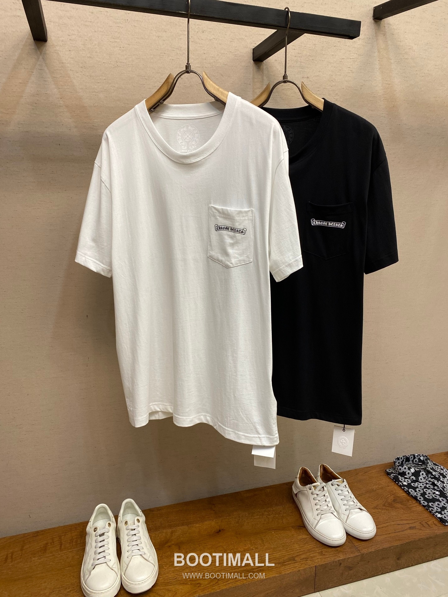 Chrome Hearts 2025SS Japan Exclusive Print Cotton T-Shirt with Logo Detail 크롬하츠 2025SS 일본 한정 프린트 코튼 반팔 티셔츠 로고 디테일 12