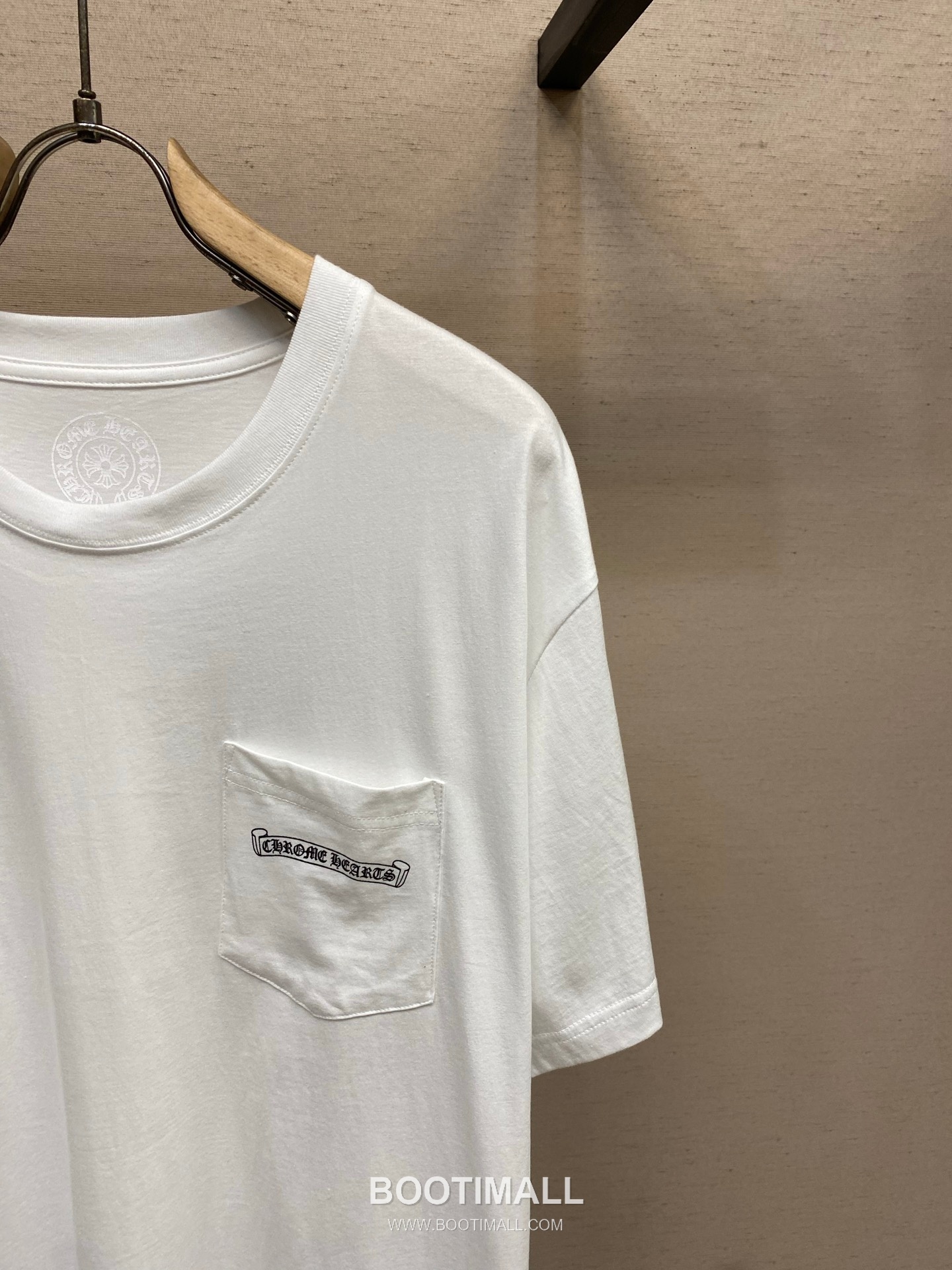 Chrome Hearts 2025SS Japan Exclusive Print Cotton T-Shirt with Logo Detail 크롬하츠 2025SS 일본 한정 프린트 코튼 반팔 티셔츠 로고 디테일 13