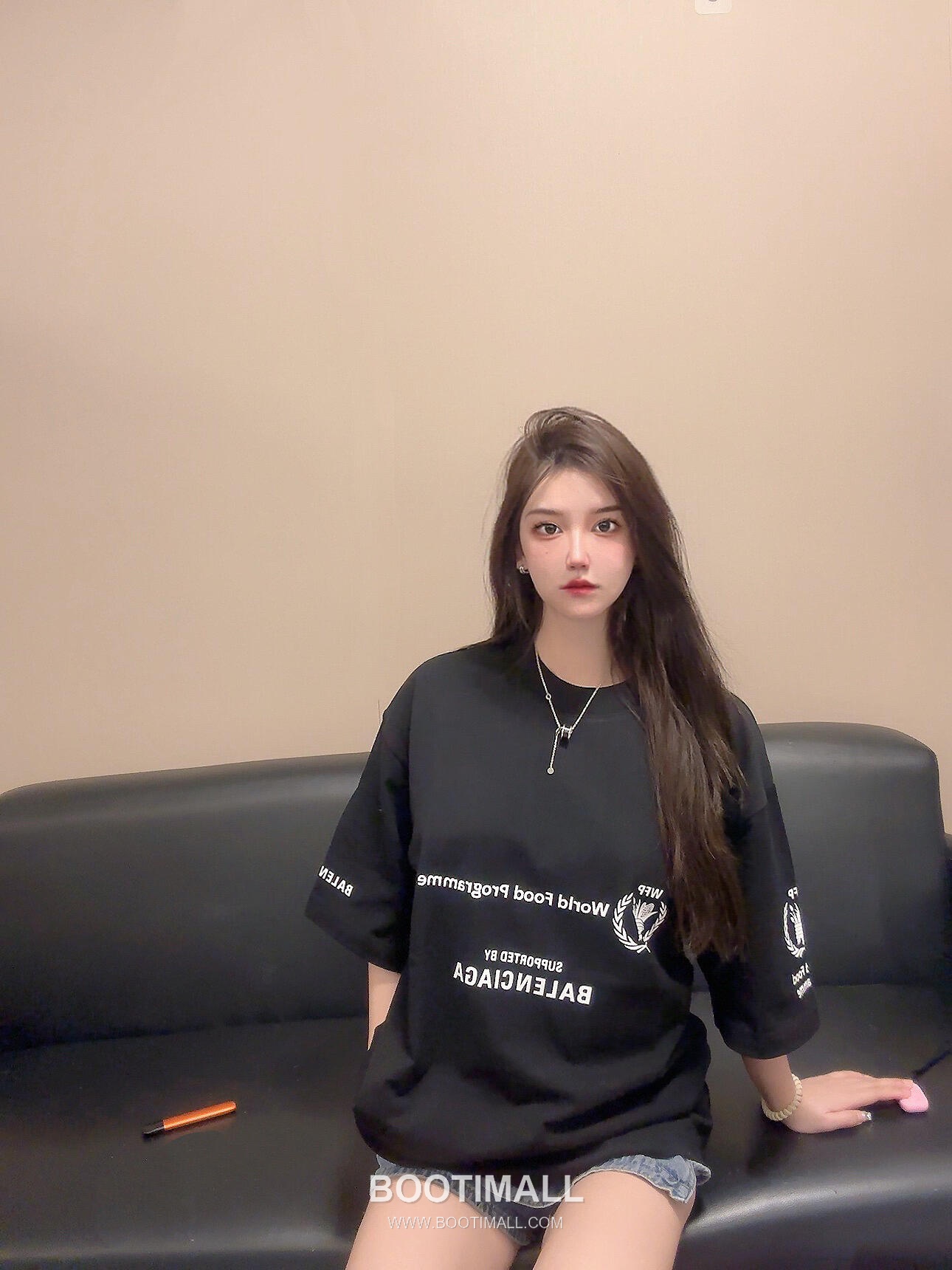 Balenciaga 2026SS WFP Logo Print Cotton T-Shirt with Collaboration Detail 발렌시아가 2026SS WFP 로고 프린트 코튼 반팔 티셔츠 콜라보 디테일 6