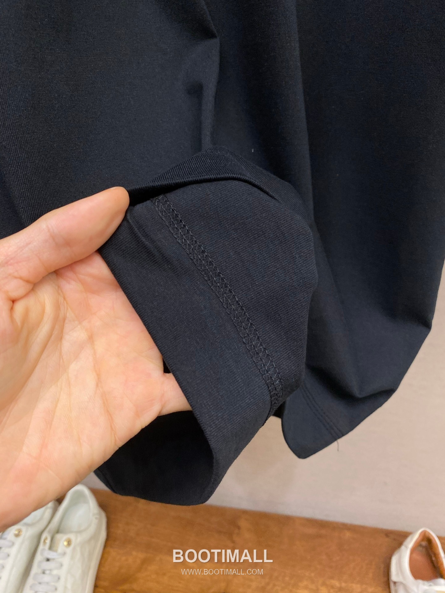 Burberry 2026SS Equestrian Knight Print Cotton T-Shirt with Logo Detail 버버리 2026SS 마술 기사 프린트 코튼 반팔 티셔츠 로고 디테일 16