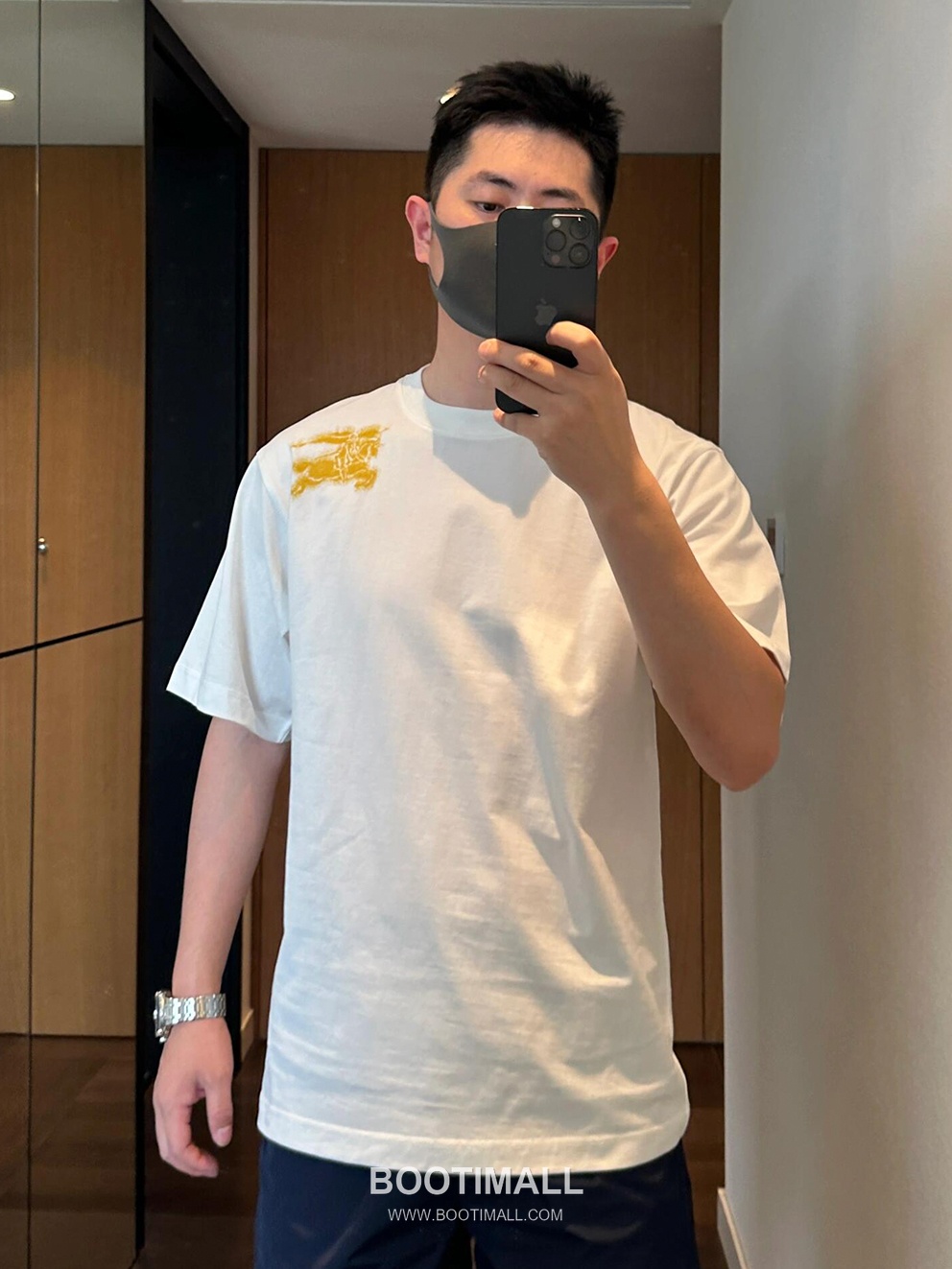 Burberry 2026SS Equestrian Knight Print Cotton T-Shirt with Logo Detail 버버리 2026SS 마술 기사 프린트 코튼 반팔 티셔츠 로고 디테일 14