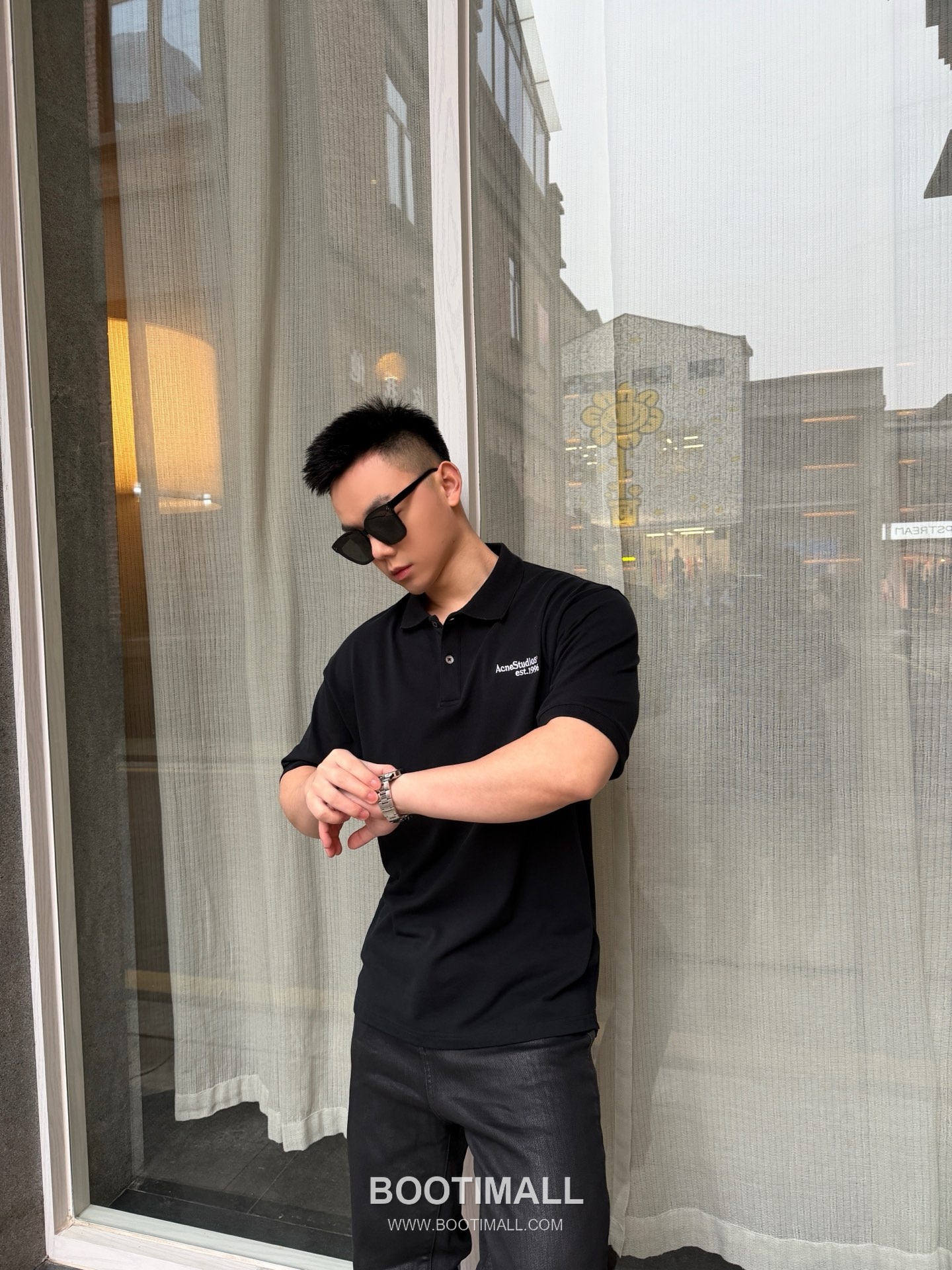 Acne Studios 2026SS Logo Embroidered Cotton Piqué Polo Shirt with Shell Button 아크네스튜디오 2026SS 로고 자수 코튼 피케 폴로 셔츠 쉘 버튼 6