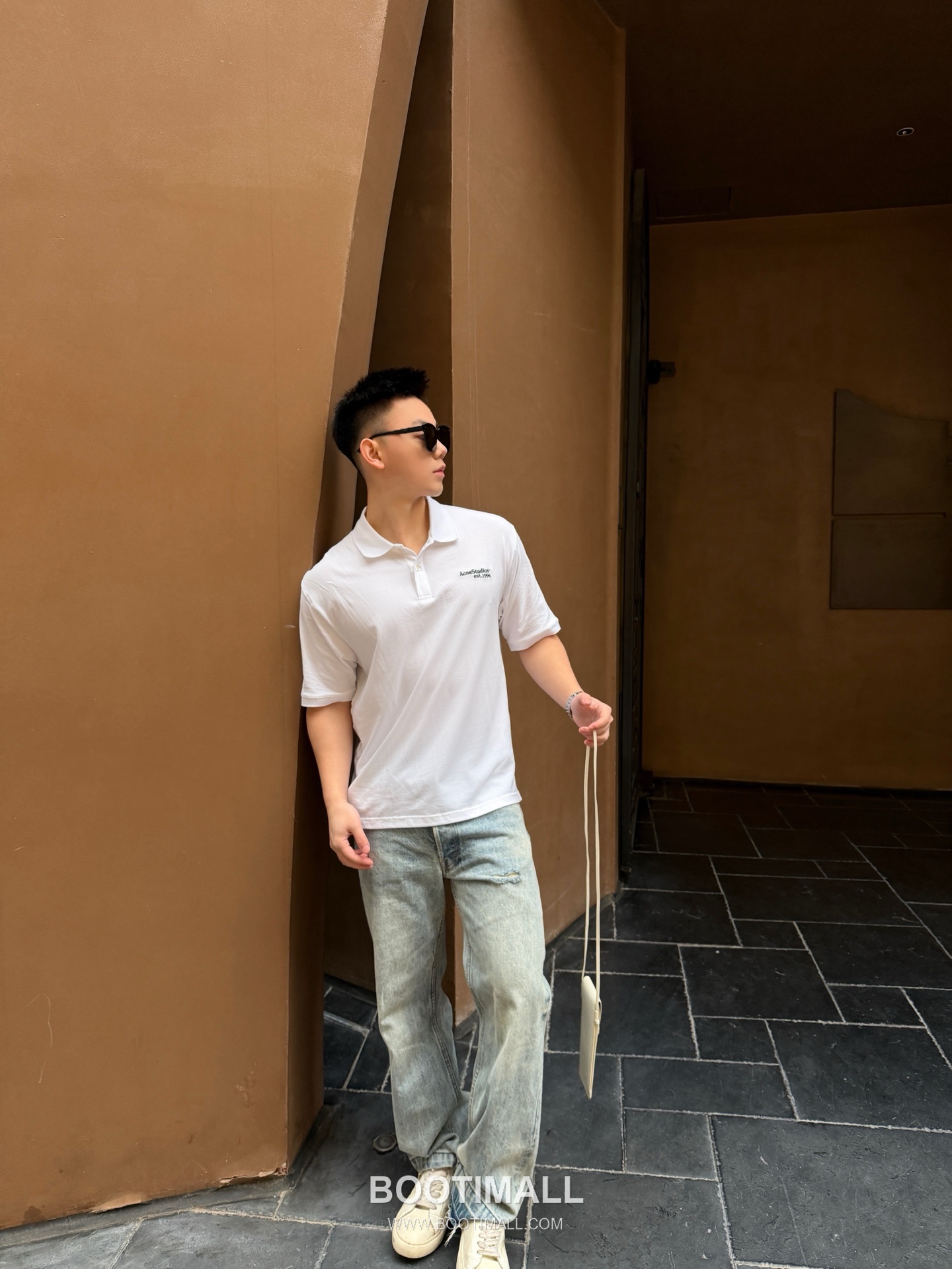 Acne Studios 2026SS Logo Embroidered Cotton Piqué Polo Shirt with Shell Button 아크네스튜디오 2026SS 로고 자수 코튼 피케 폴로 셔츠 쉘 버튼 2