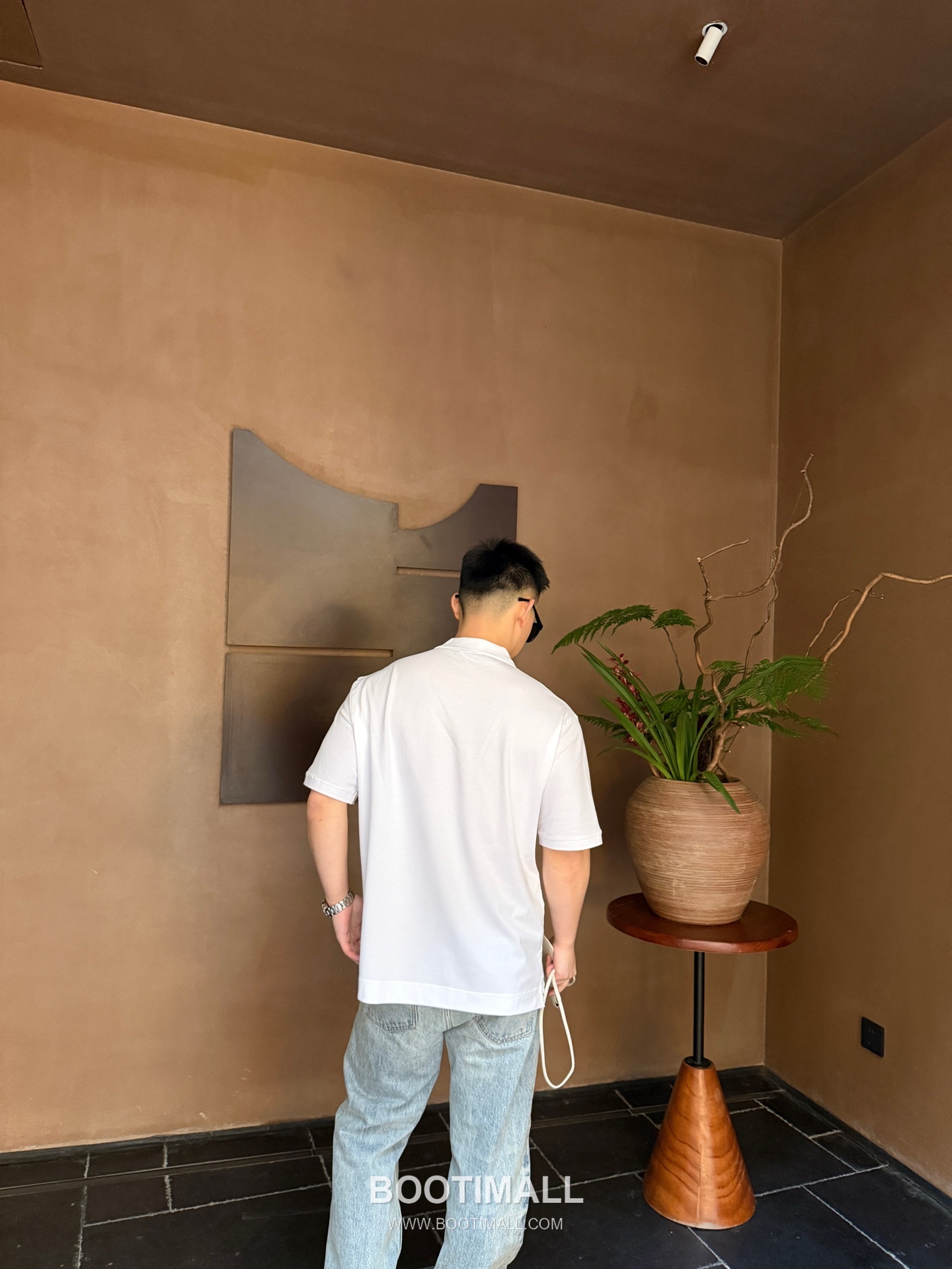 Acne Studios 2026SS Logo Embroidered Cotton Piqué Polo Shirt with Shell Button 아크네스튜디오 2026SS 로고 자수 코튼 피케 폴로 셔츠 쉘 버튼 6