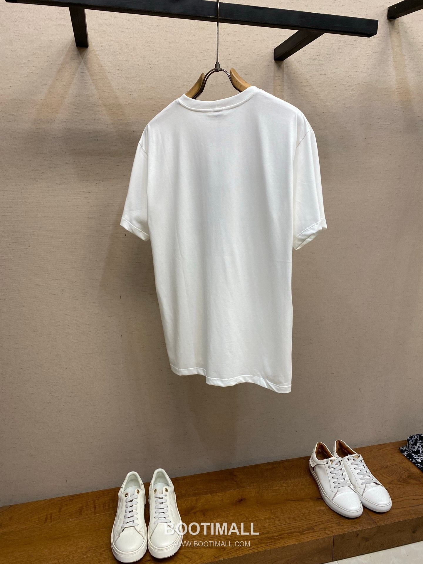 Celine 2026SS Graphic Print Cotton T-Shirt with Logo Detail 셀린느 2026SS 그래픽 프린트 코튼 반팔 티셔츠 로고 디테일 11