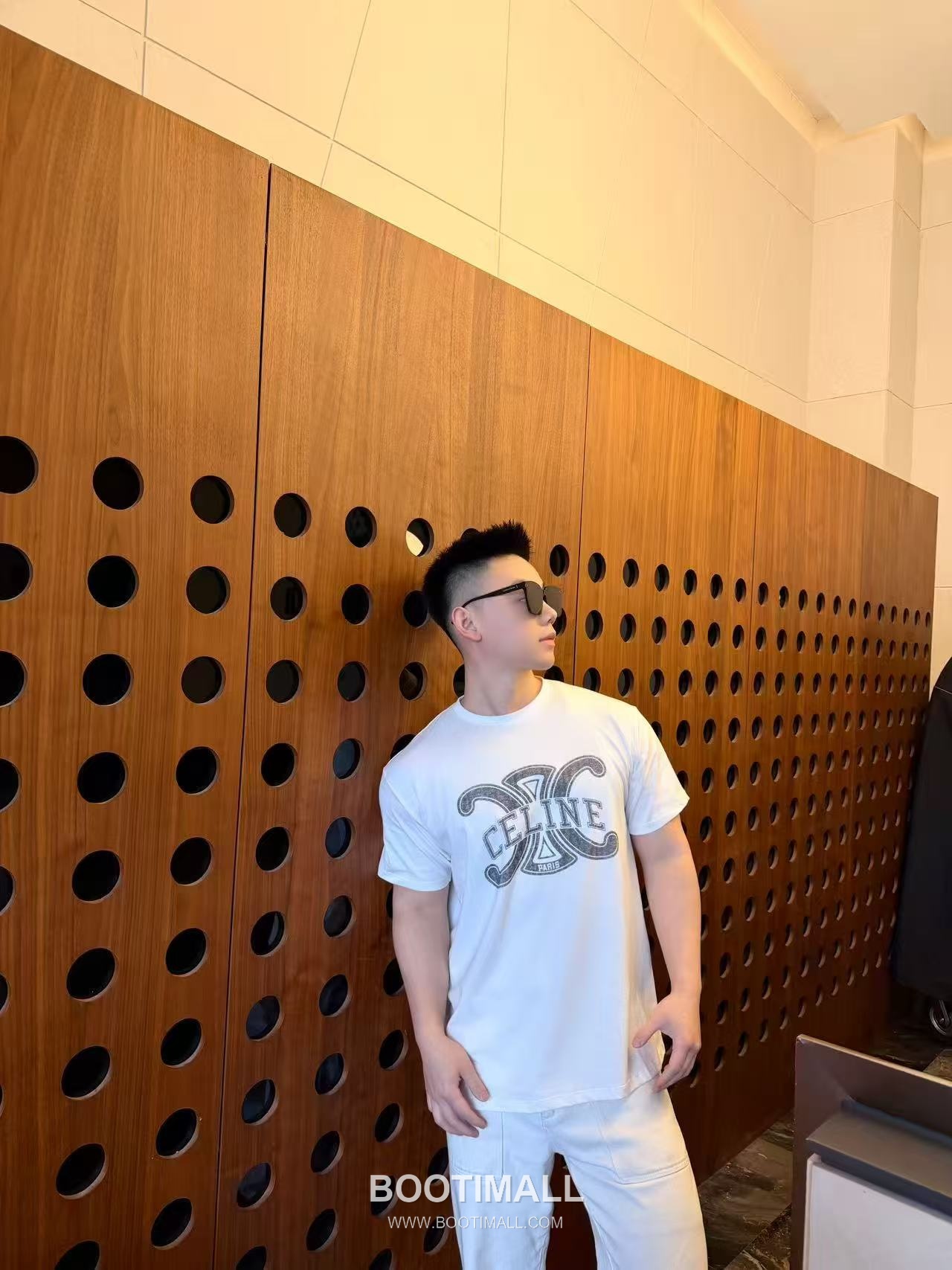 Celine 2026SS Graphic Print Cotton T-Shirt with Logo Detail 셀린느 2026SS 그래픽 프린트 코튼 반팔 티셔츠 로고 디테일 21