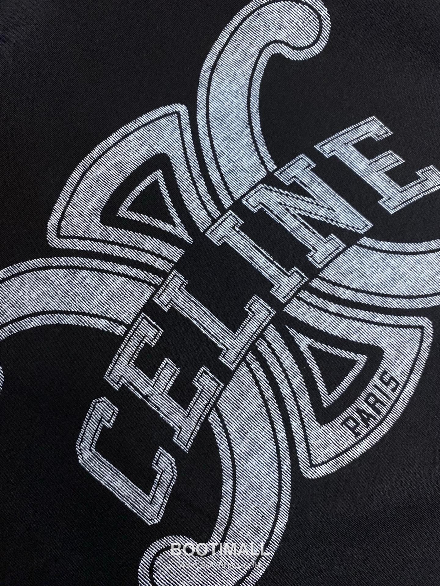 Celine 2026SS Graphic Print Cotton T-Shirt with Logo Detail 셀린느 2026SS 그래픽 프린트 코튼 반팔 티셔츠 로고 디테일 15