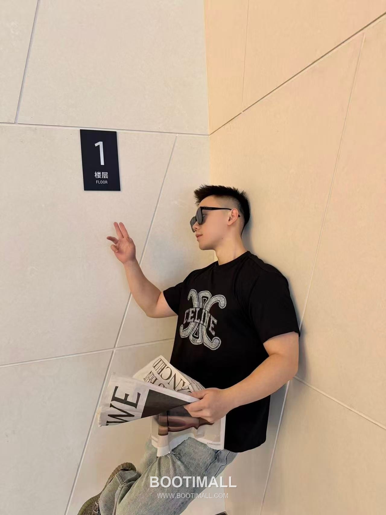 Celine 2026SS Graphic Print Cotton T-Shirt with Logo Detail 셀린느 2026SS 그래픽 프린트 코튼 반팔 티셔츠 로고 디테일 23