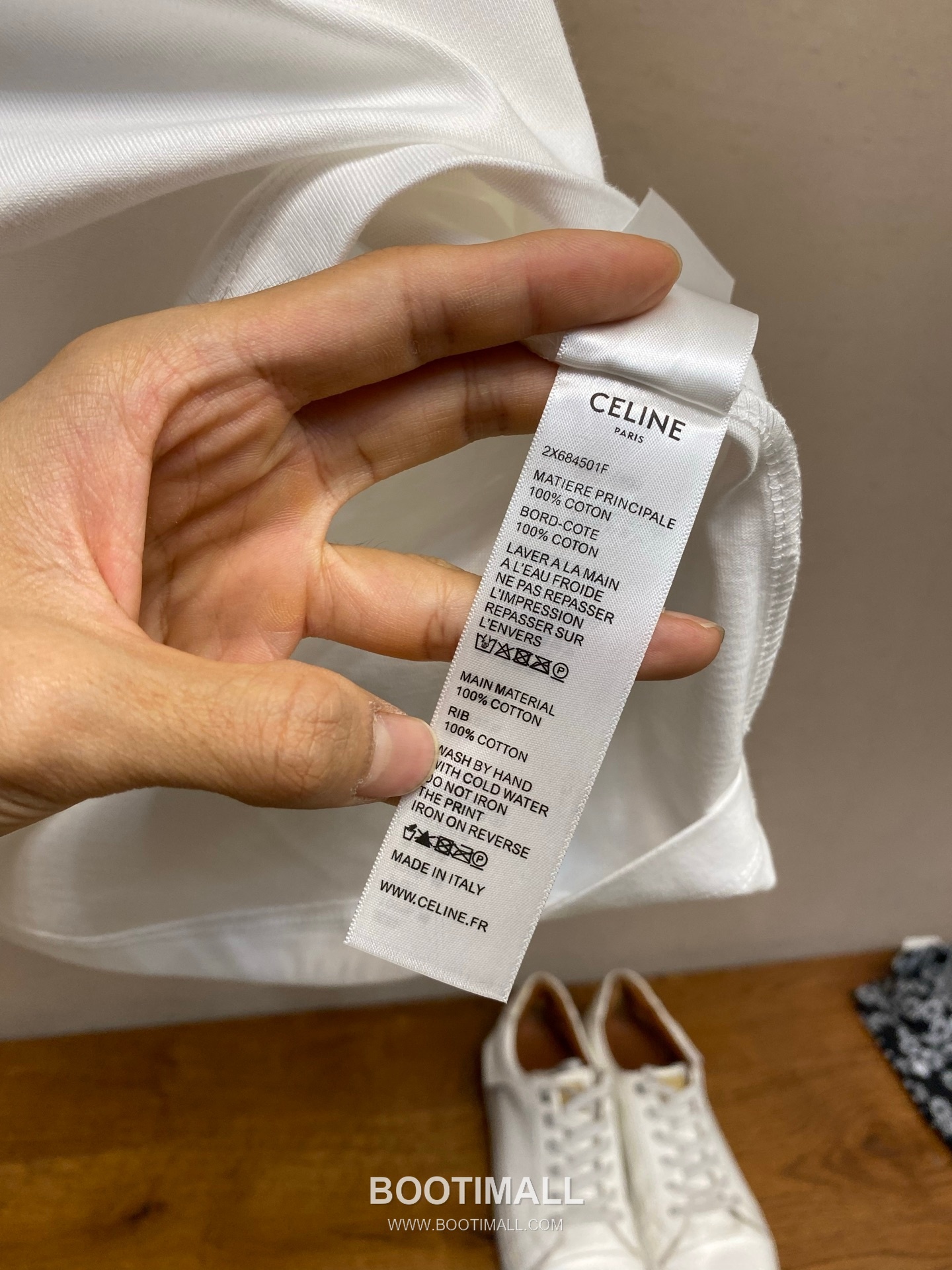 Celine 2026FW Triomphe Embroidered Cotton T-Shirt with Logo Detail 셀린느 2026FW 트리옹프 자수 코튼 반팔 티셔츠 로고 디테일 13