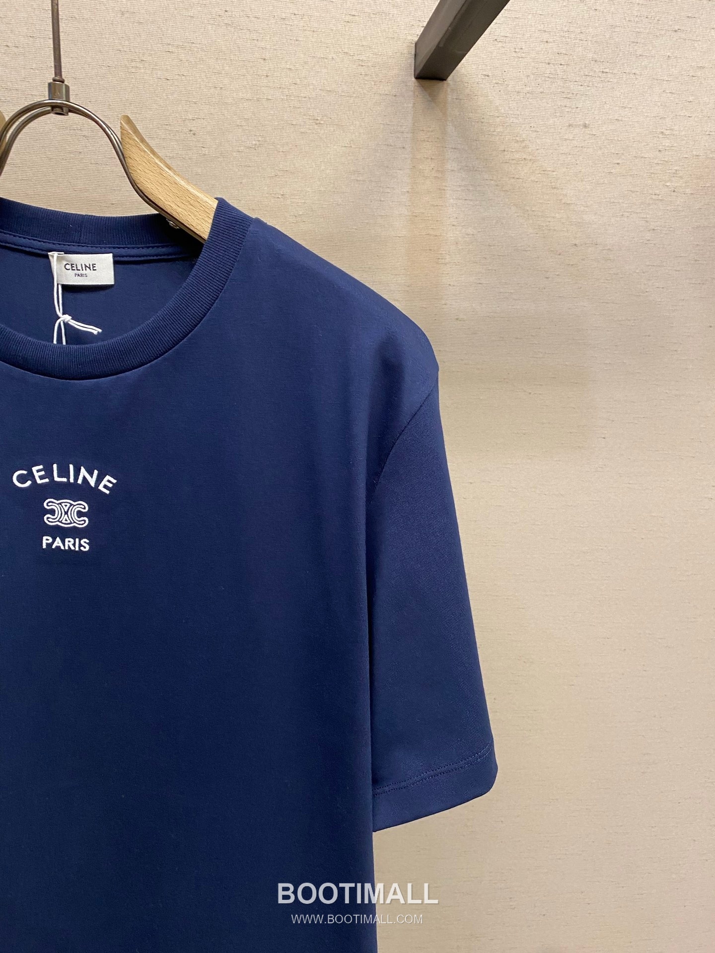 Celine 2026FW Triomphe Embroidered Cotton T-Shirt with Logo Detail 셀린느 2026FW 트리옹프 자수 코튼 반팔 티셔츠 로고 디테일 14