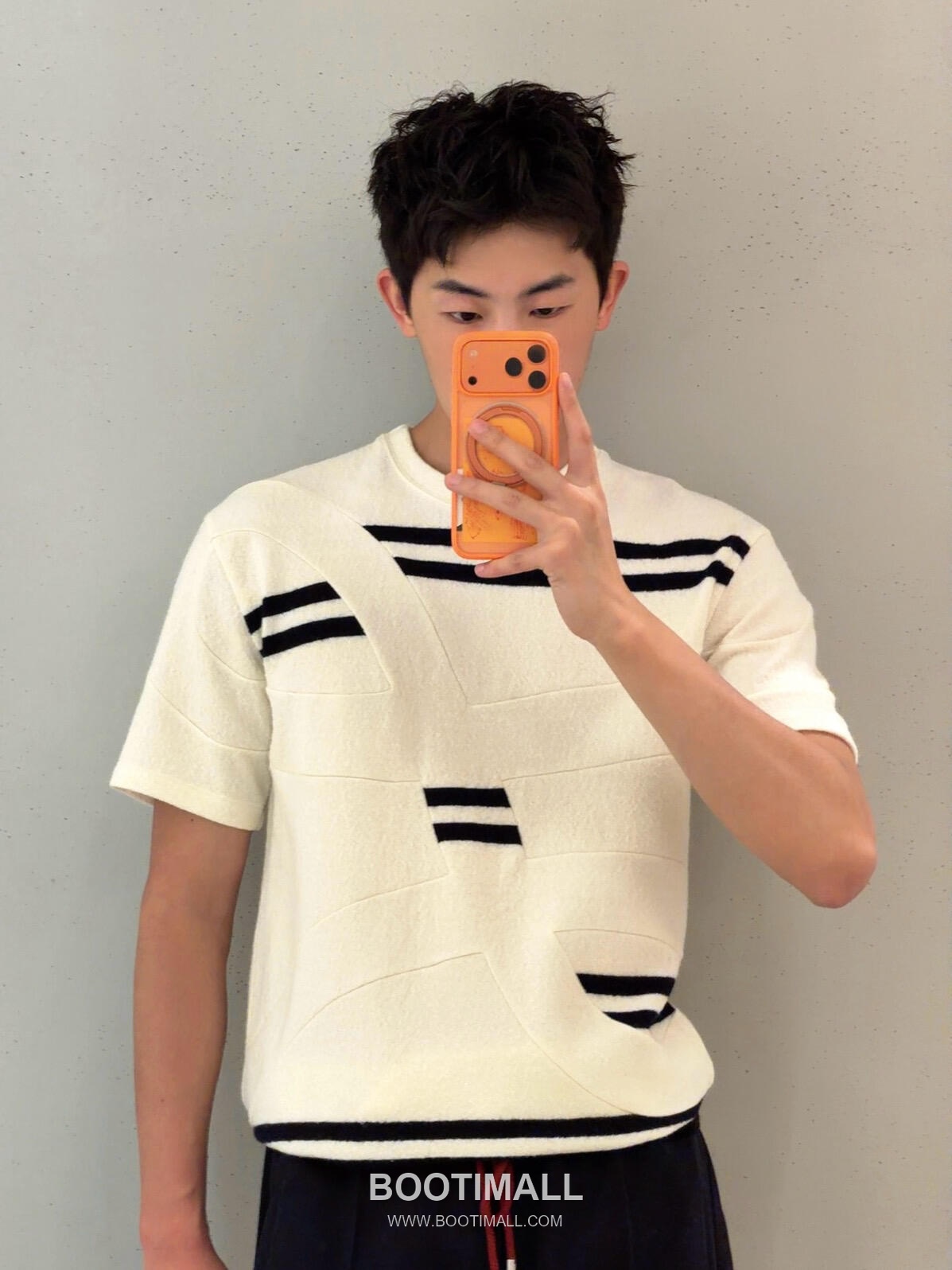 Loewe 2026FW Embroidered Wool Blend Knit T-Shirt with Jacquard Texture 로에베 2026FW 자수 울 혼방 니트 반팔 티셔츠 자카드 텍스처 5