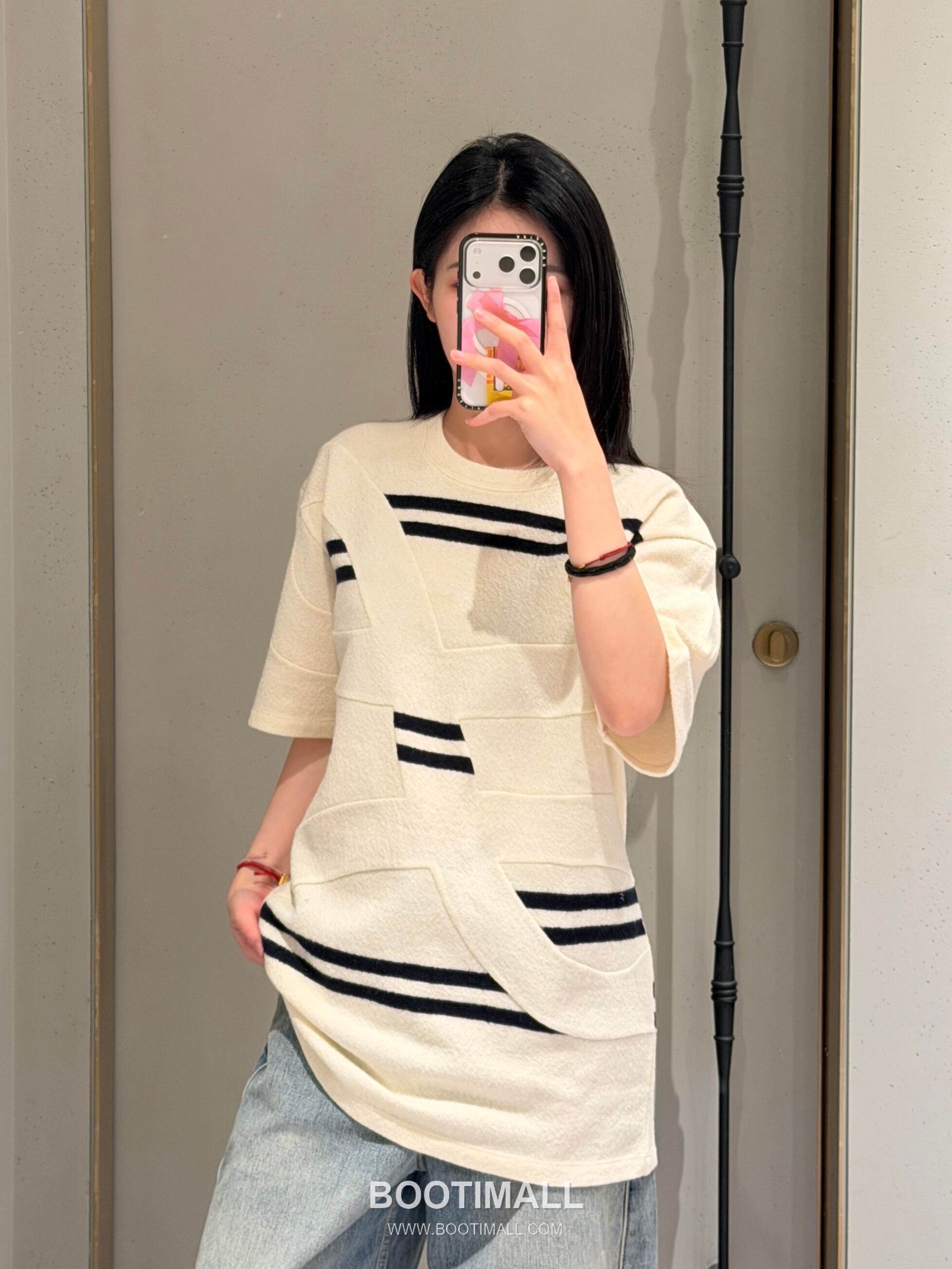 Loewe 2026FW Embroidered Wool Blend Knit T-Shirt with Jacquard Texture 로에베 2026FW 자수 울 혼방 니트 반팔 티셔츠 자카드 텍스처 18