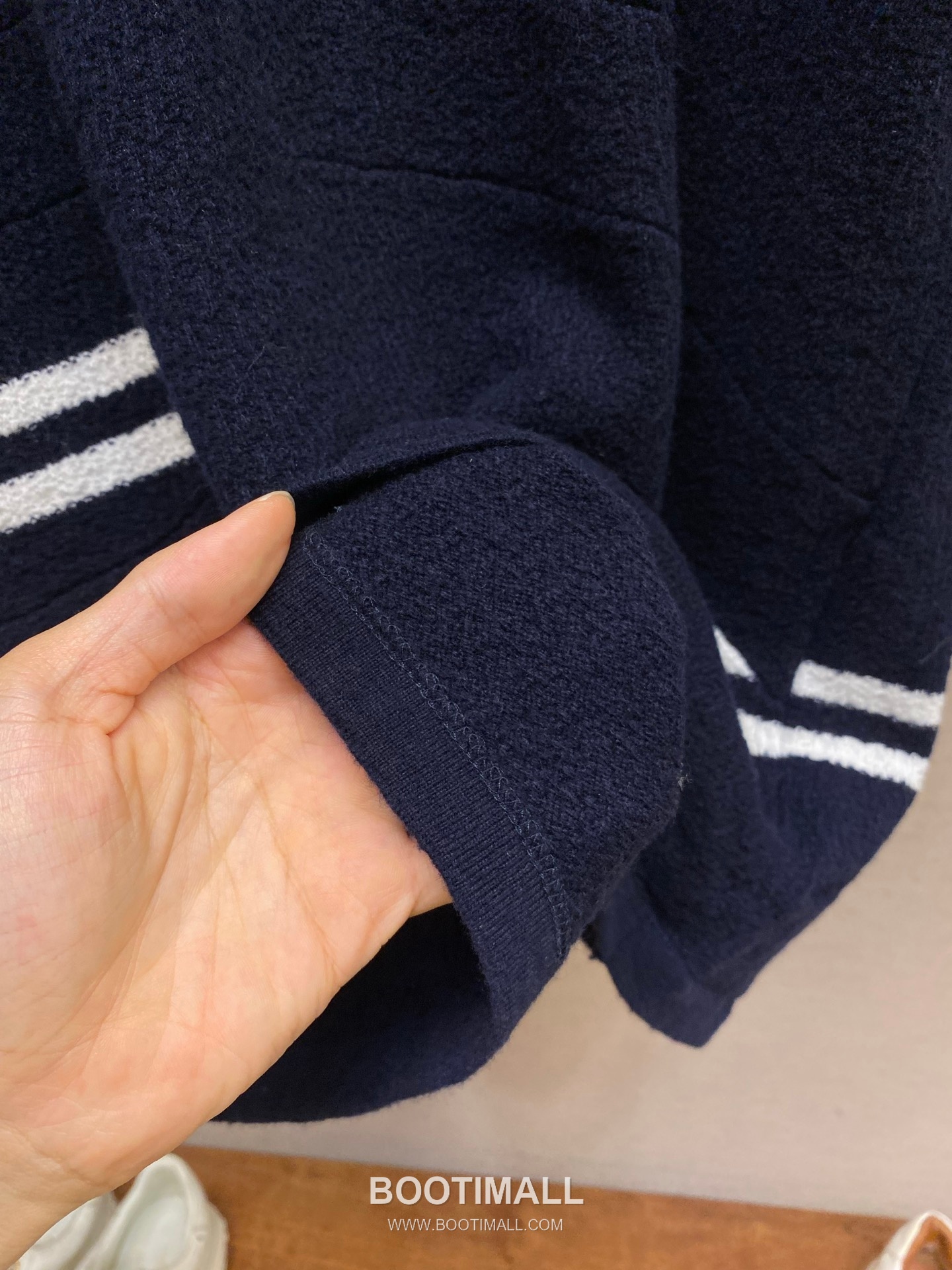 Loewe 2026FW Embroidered Wool Blend Knit T-Shirt with Jacquard Texture 로에베 2026FW 자수 울 혼방 니트 반팔 티셔츠 자카드 텍스처 15