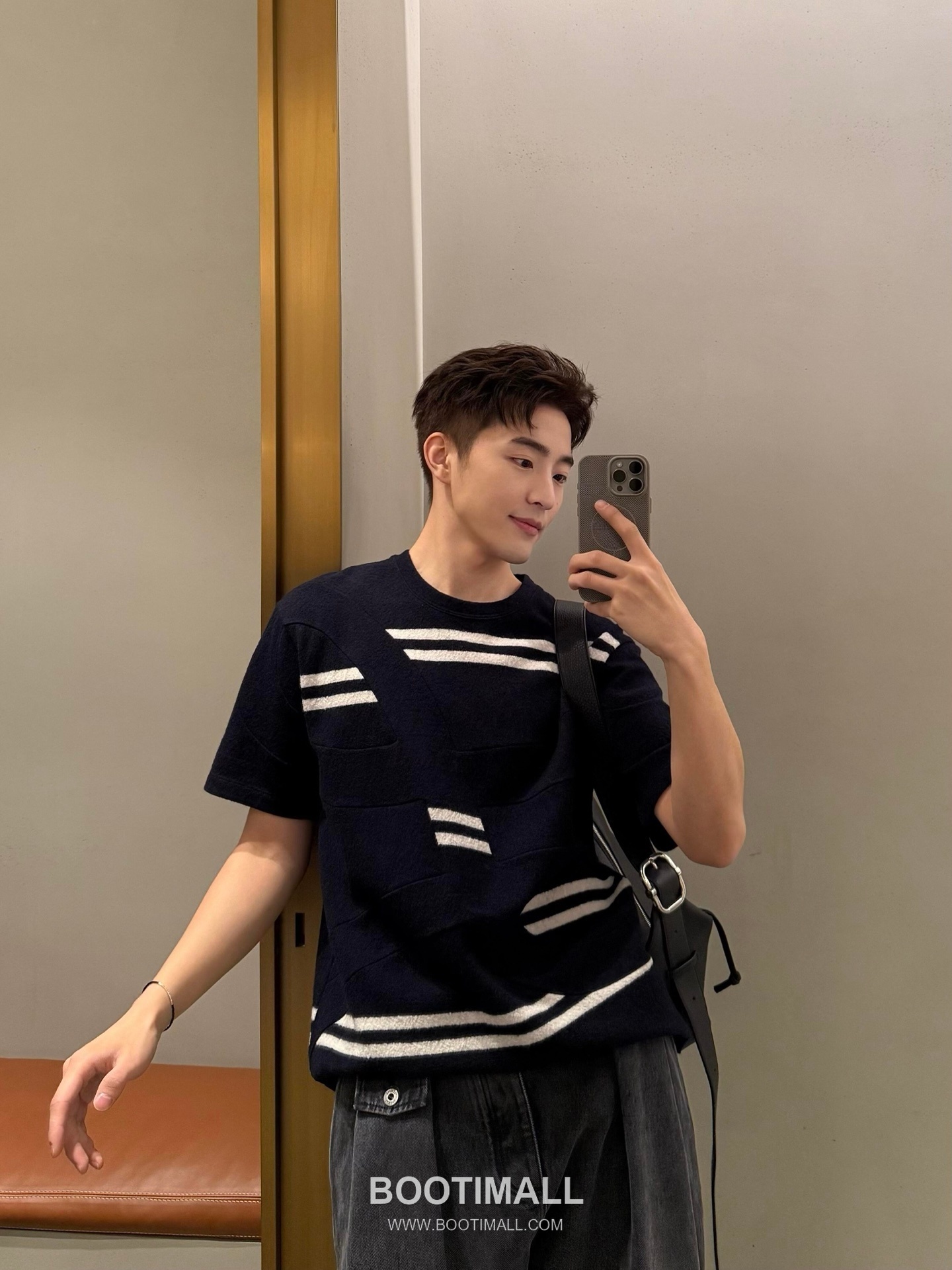 Loewe 2026FW Embroidered Wool Blend Knit T-Shirt with Jacquard Texture 로에베 2026FW 자수 울 혼방 니트 반팔 티셔츠 자카드 텍스처 18