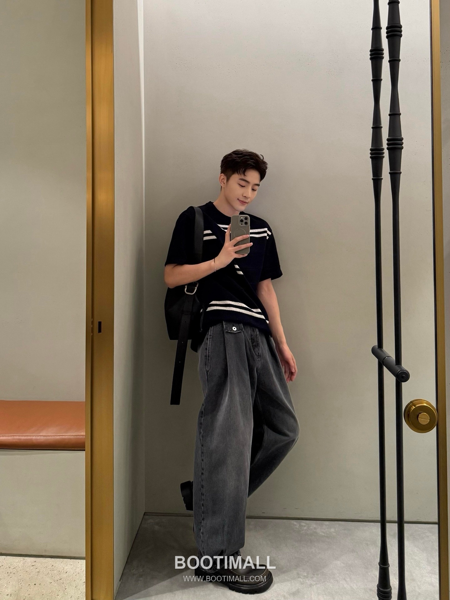 Loewe 2026FW Embroidered Wool Blend Knit T-Shirt with Jacquard Texture 로에베 2026FW 자수 울 혼방 니트 반팔 티셔츠 자카드 텍스처 20