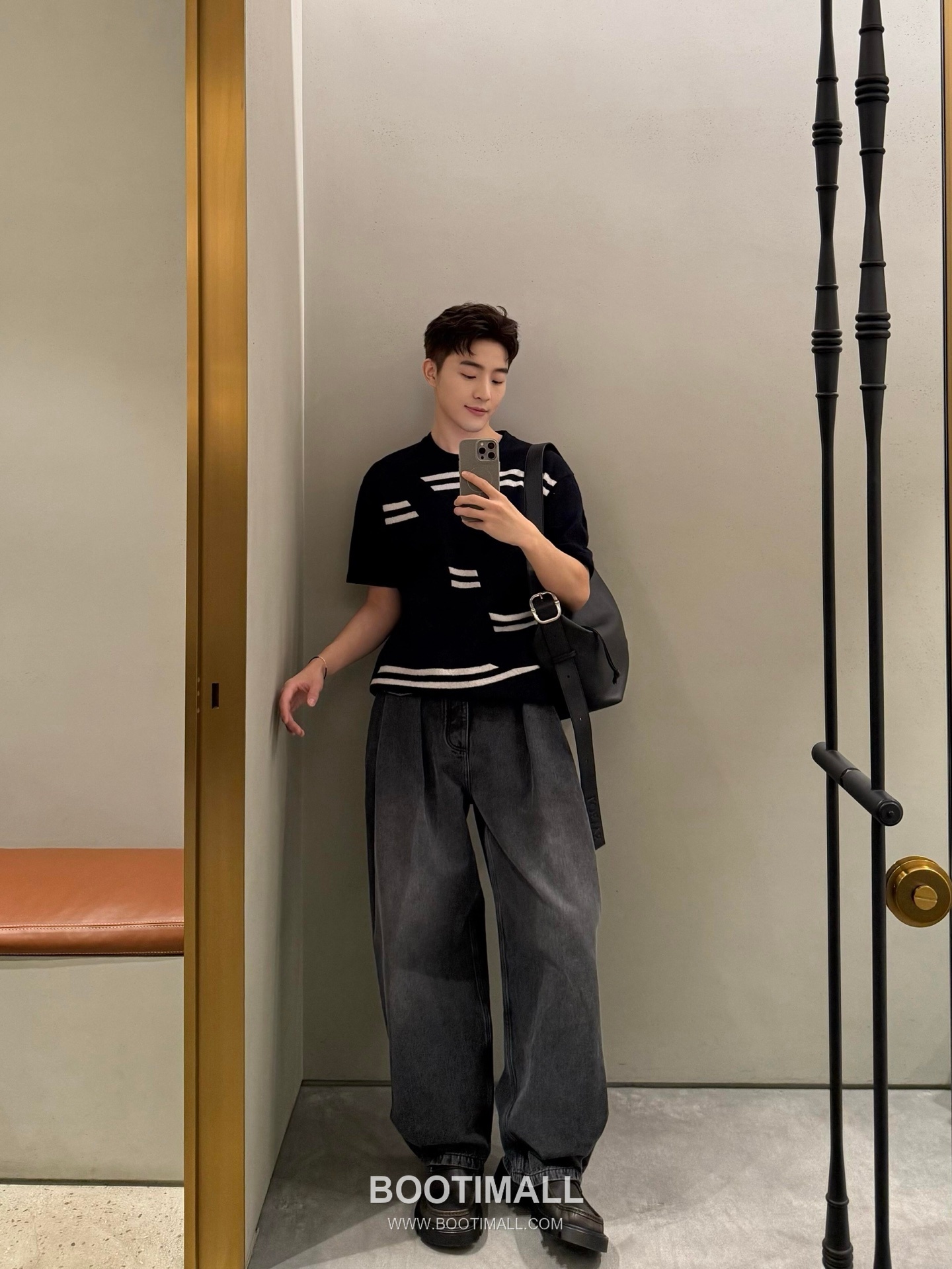 Loewe 2026FW Embroidered Wool Blend Knit T-Shirt with Jacquard Texture 로에베 2026FW 자수 울 혼방 니트 반팔 티셔츠 자카드 텍스처 21