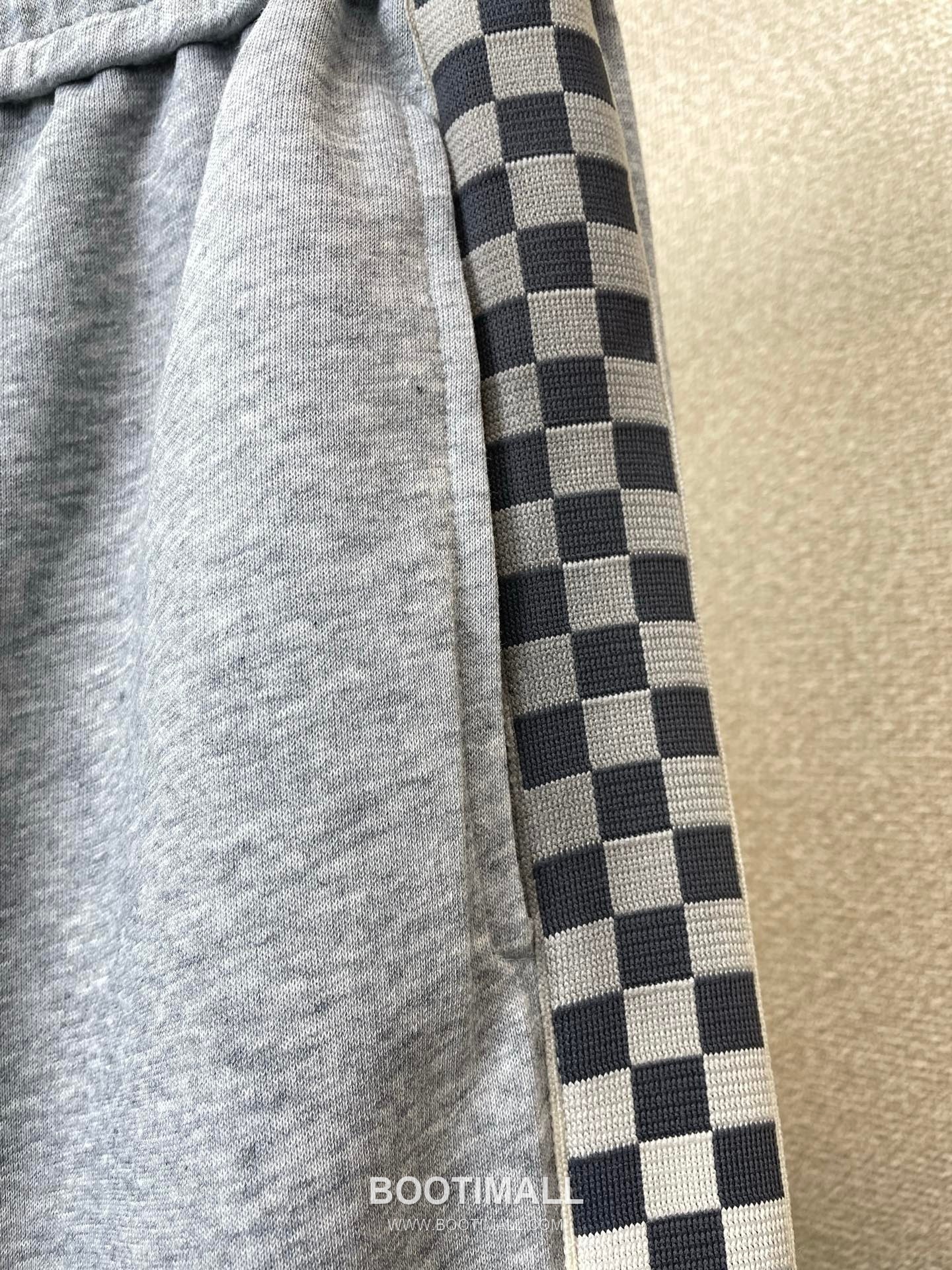 Louis Vuitton SS26 Cotton Blend Logo Embroidered Casual Pants 루이비통 SS26 코튼 혼방 로고 자수 캐주얼 팬츠 6