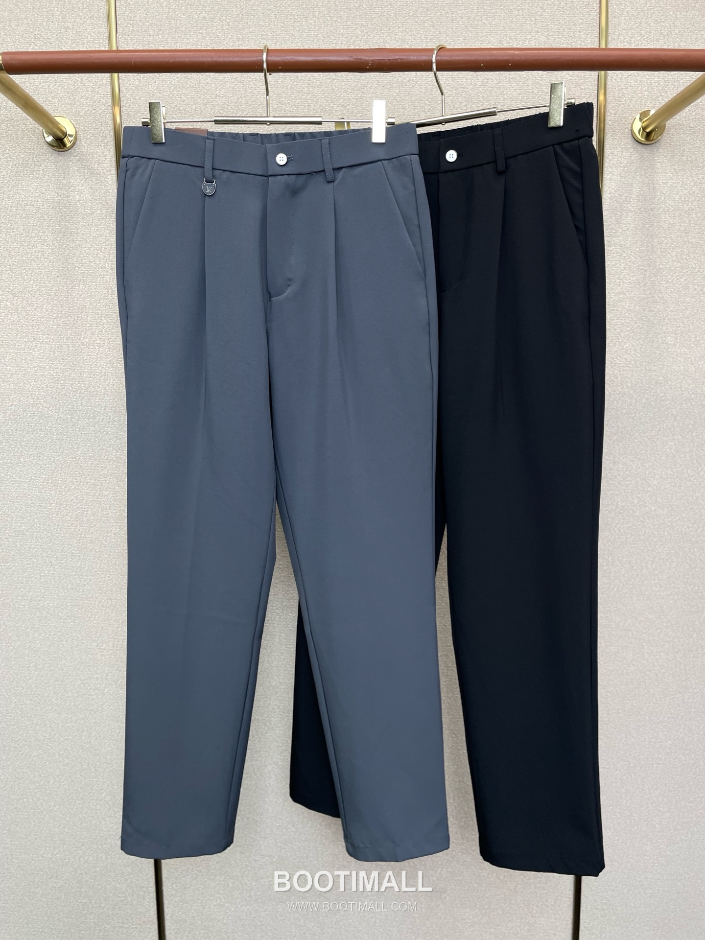 Louis Vuitton SS26 Cotton Blend Logo Embroidered Casual Pants 루이비통 SS26 코튼 혼방 로고 자수 캐주얼 팬츠 1