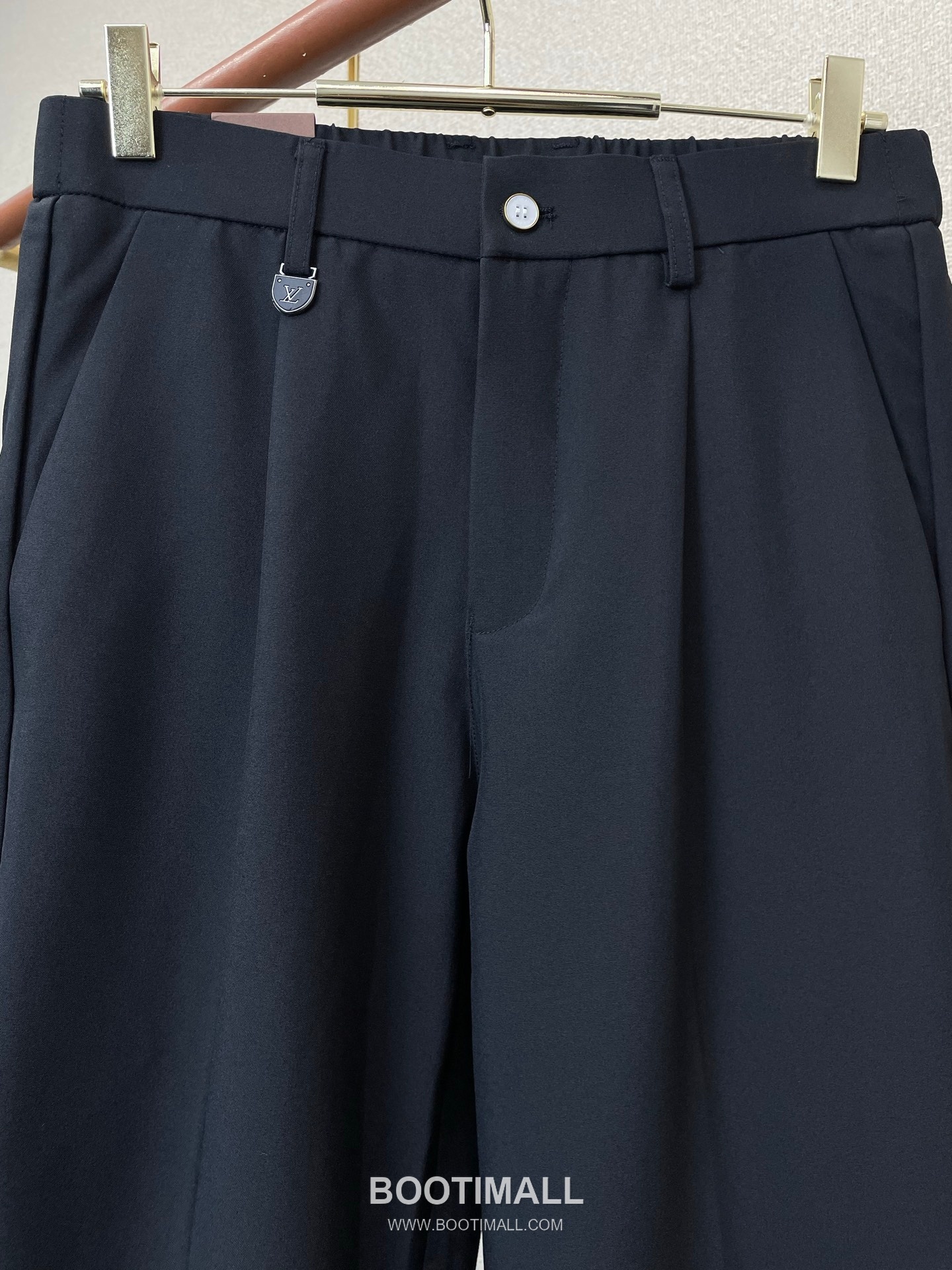 Louis Vuitton SS26 Cotton Blend Logo Embroidered Casual Pants 루이비통 SS26 코튼 혼방 로고 자수 캐주얼 팬츠 5