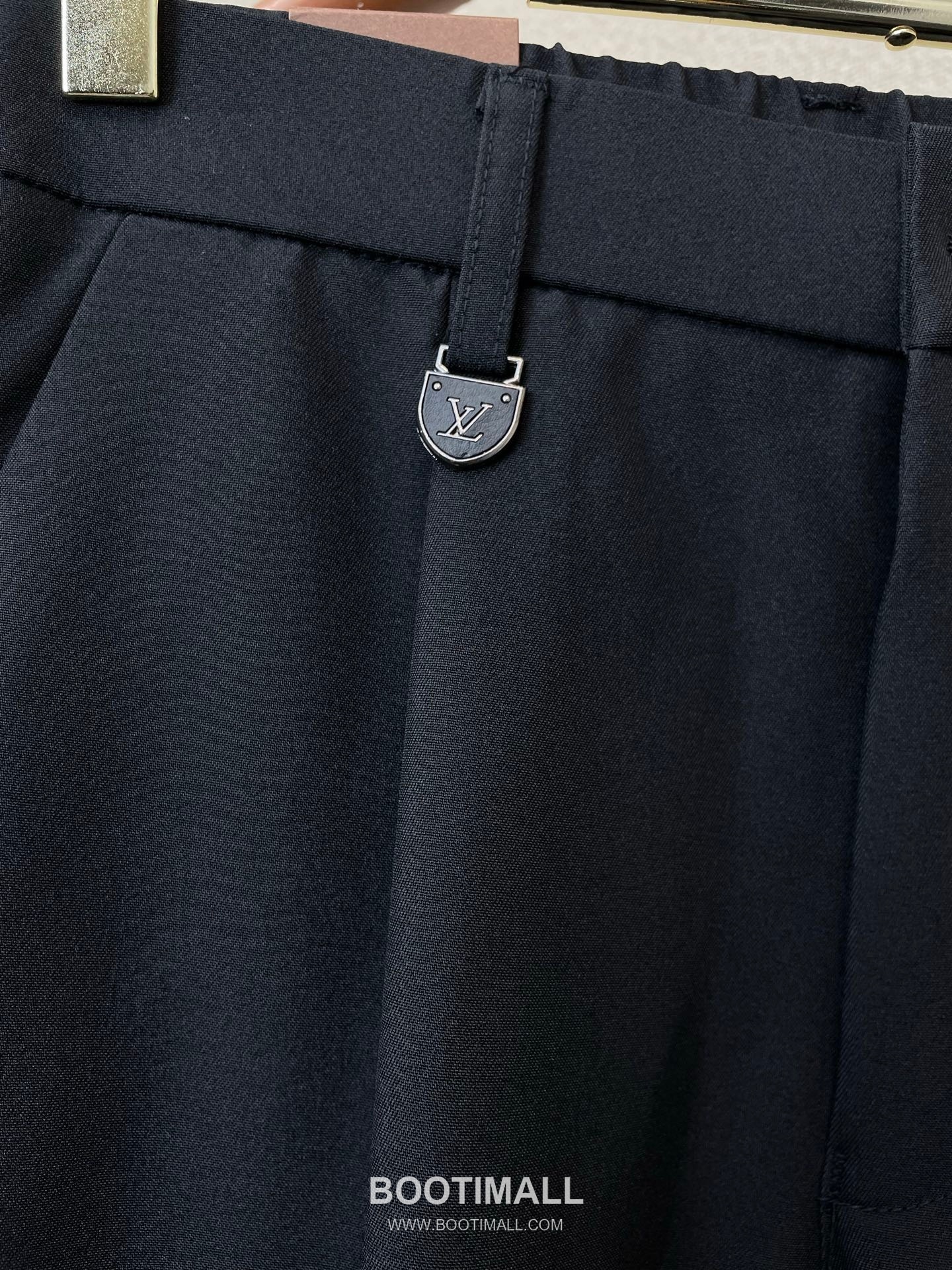 Louis Vuitton SS26 Cotton Blend Logo Embroidered Casual Pants 루이비통 SS26 코튼 혼방 로고 자수 캐주얼 팬츠 7