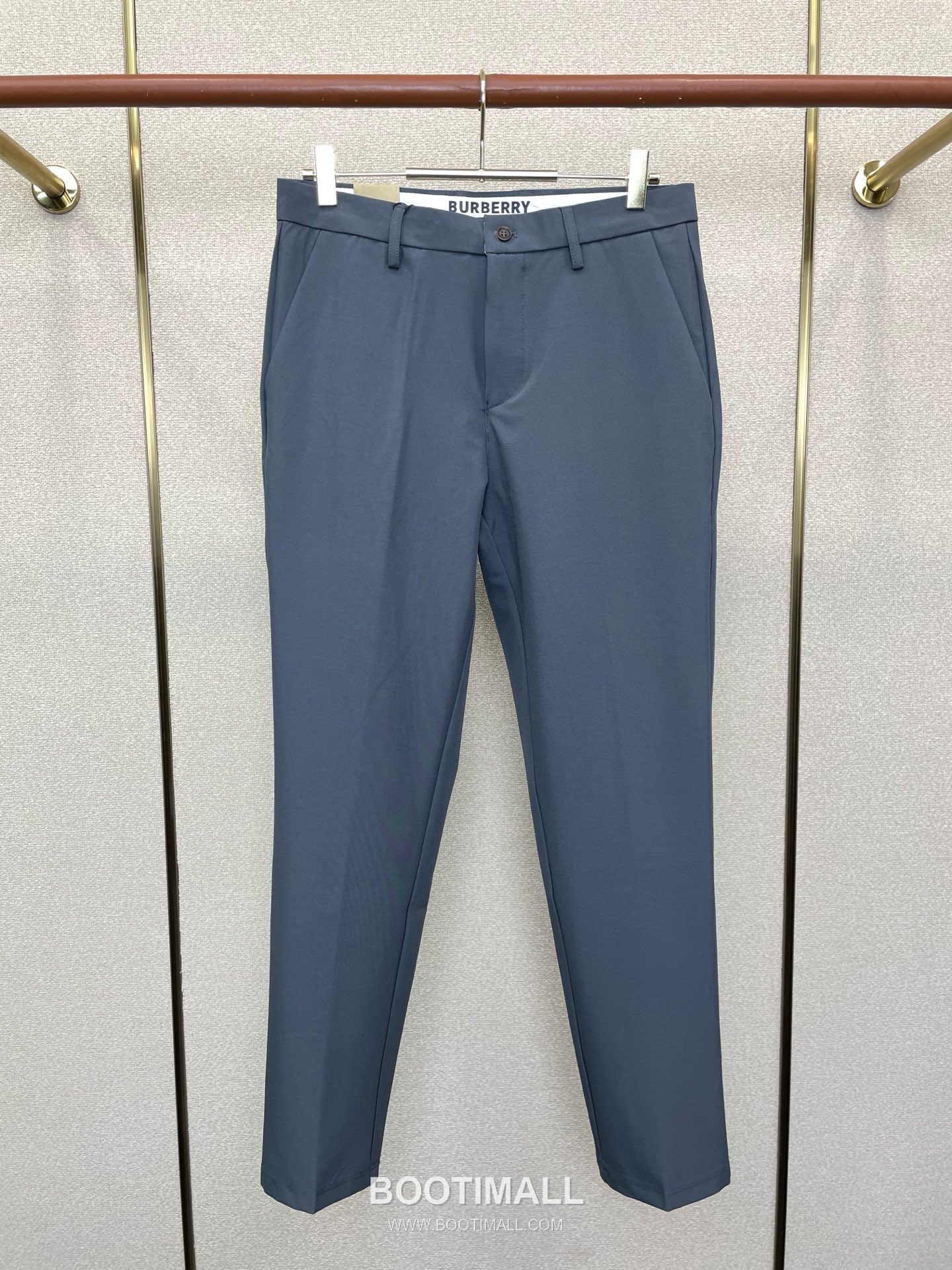 Burberry SS26 Cotton Blend Logo Embroidered Casual Pants 버버리 SS26 코튼 혼방 로고 자수 캐주얼 팬츠 3