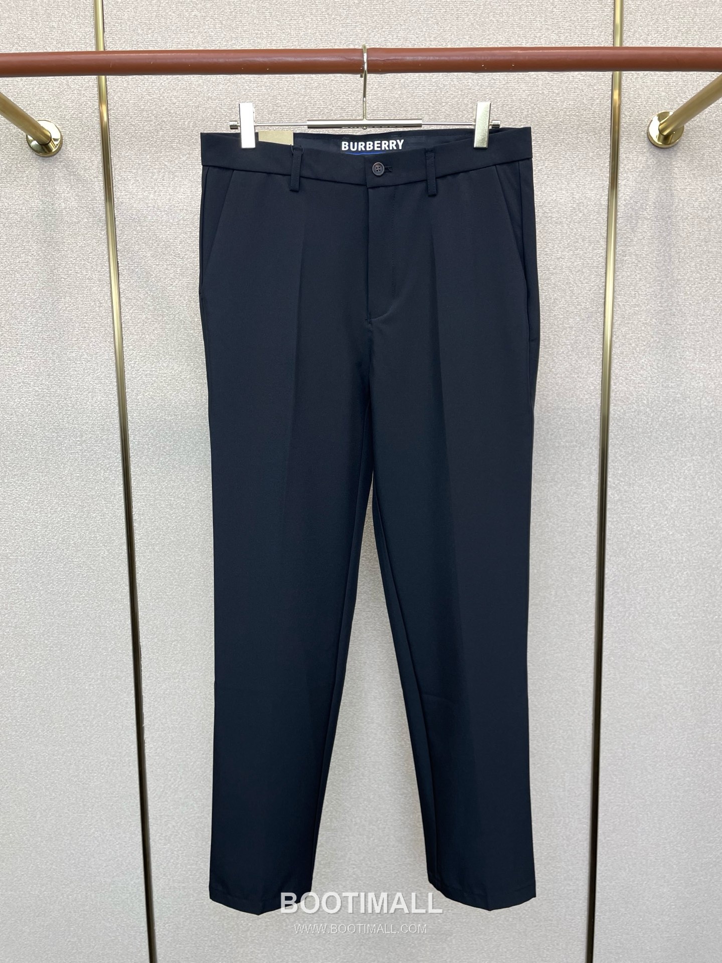 Burberry SS26 Cotton Blend Logo Embroidered Casual Pants 버버리 SS26 코튼 혼방 로고 자수 캐주얼 팬츠 4