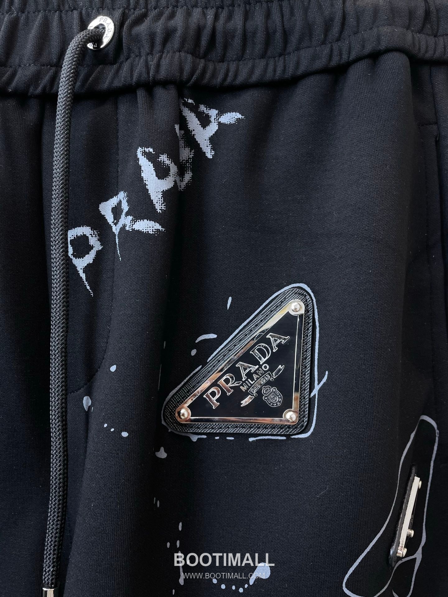 Prada SS26 Cotton Blend Logo Embroidered Casual Pants 프라다 SS26 코튼 혼방 로고 자수 캐주얼 팬츠 7