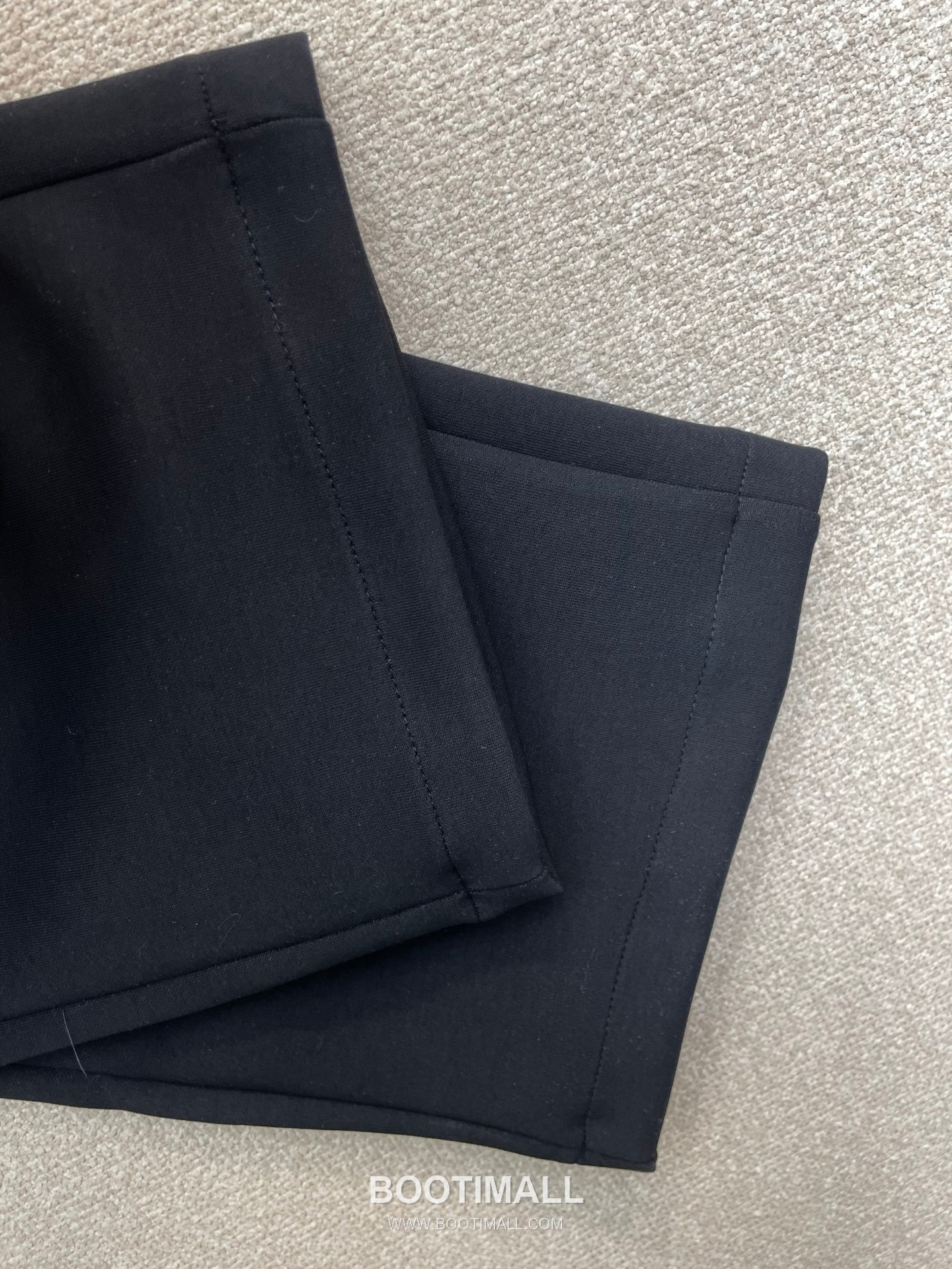 Prada SS26 Cotton Blend Logo Embroidered Casual Pants 프라다 SS26 코튼 혼방 로고 자수 캐주얼 팬츠 10