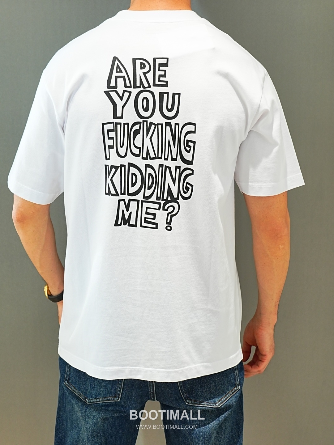 Celine 2026 SS Cotton T-Shirt with Front Embroidered Logo and Back Print 셀린느 2026 SS 코튼 티셔츠 전면 자수 로고 후면 프린트 4