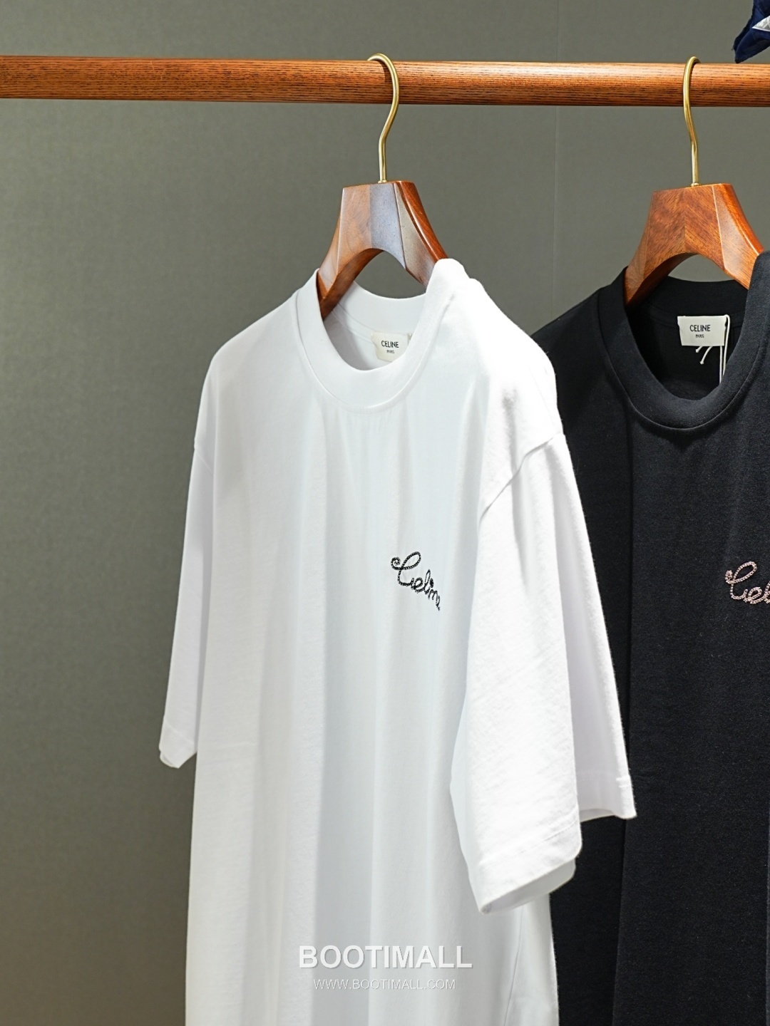 Celine 2026 SS Cotton T-Shirt with Front Embroidered Logo and Back Print 셀린느 2026 SS 코튼 티셔츠 전면 자수 로고 후면 프린트 11