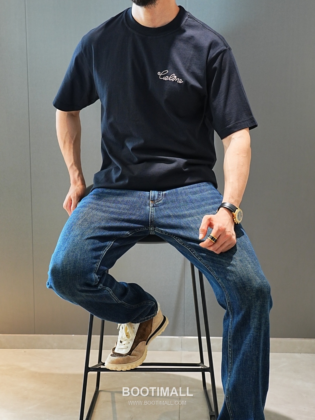 Celine 2026 SS Cotton T-Shirt with Front Embroidered Logo and Back Print 셀린느 2026 SS 코튼 티셔츠 전면 자수 로고 후면 프린트 5