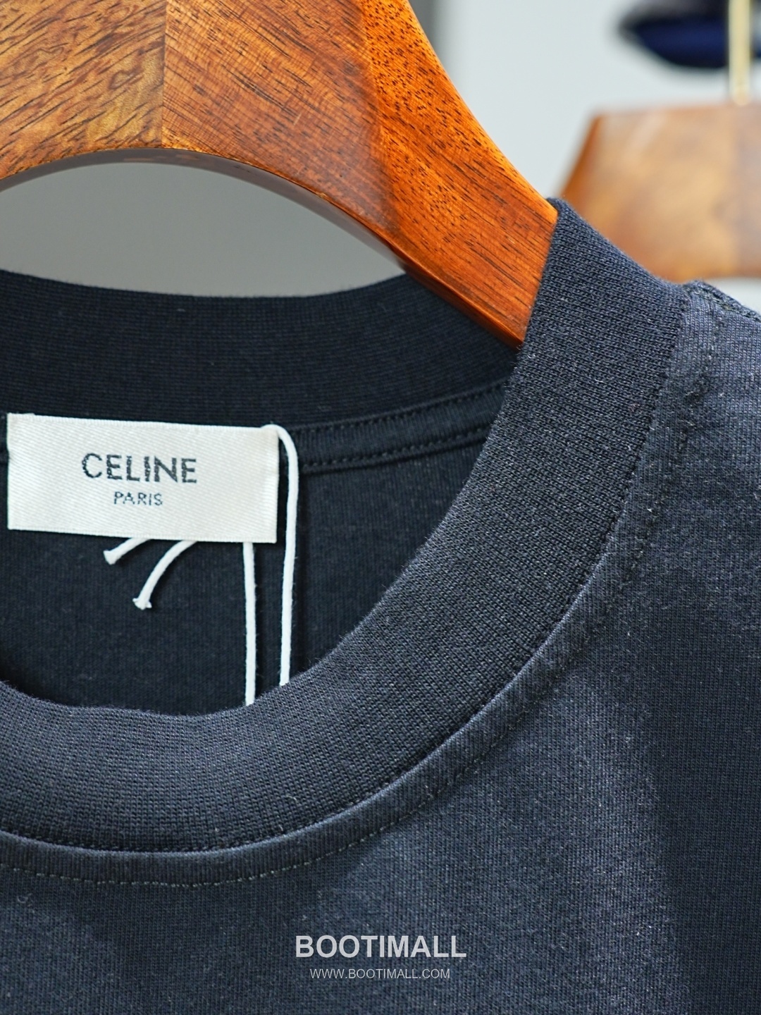 Celine 2026 SS Cotton T-Shirt with Front Embroidered Logo and Back Print 셀린느 2026 SS 코튼 티셔츠 전면 자수 로고 후면 프린트 12