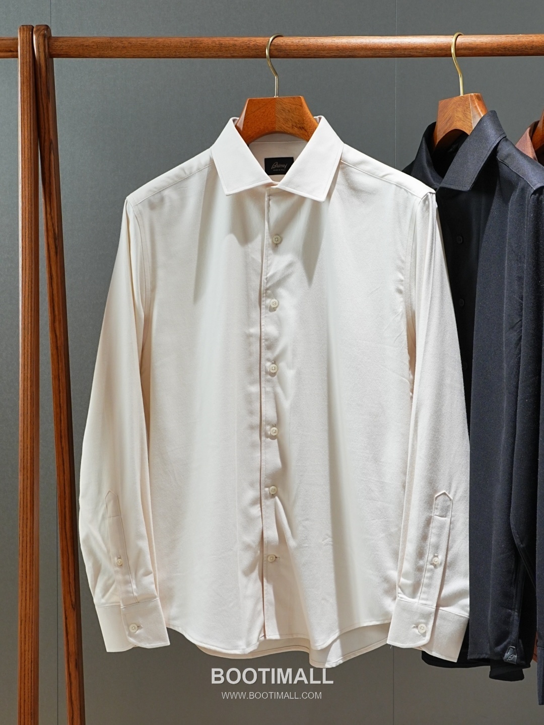 Brioni 2026 SS Brushed Fabric Shirt with Lambskin Trim 브리오니 2026 SS 브러시드 패브릭 셔츠 램스킨 트림 11