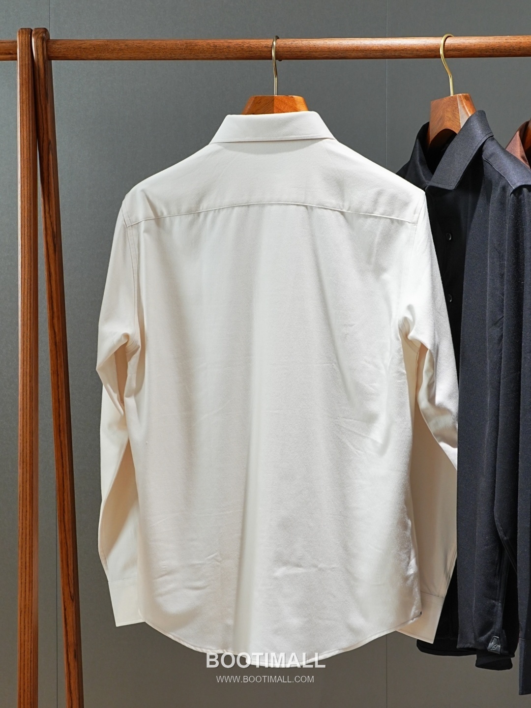 Brioni 2026 SS Brushed Fabric Shirt with Lambskin Trim 브리오니 2026 SS 브러시드 패브릭 셔츠 램스킨 트림 12