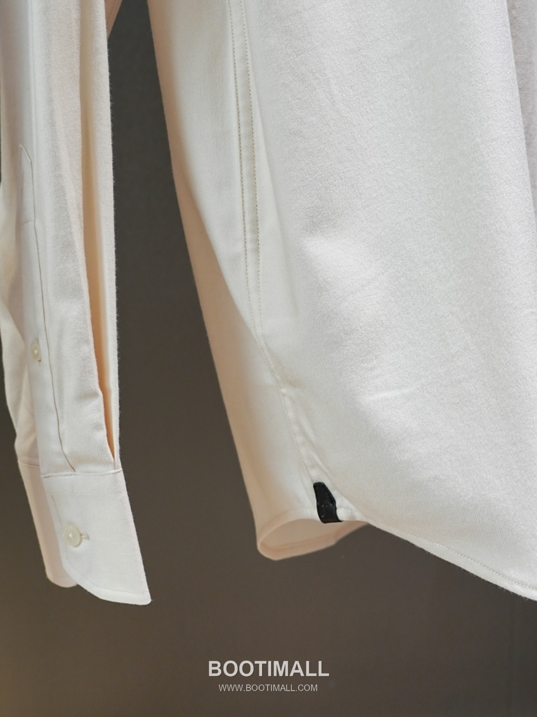 Brioni 2026 SS Brushed Fabric Shirt with Lambskin Trim 브리오니 2026 SS 브러시드 패브릭 셔츠 램스킨 트림 17