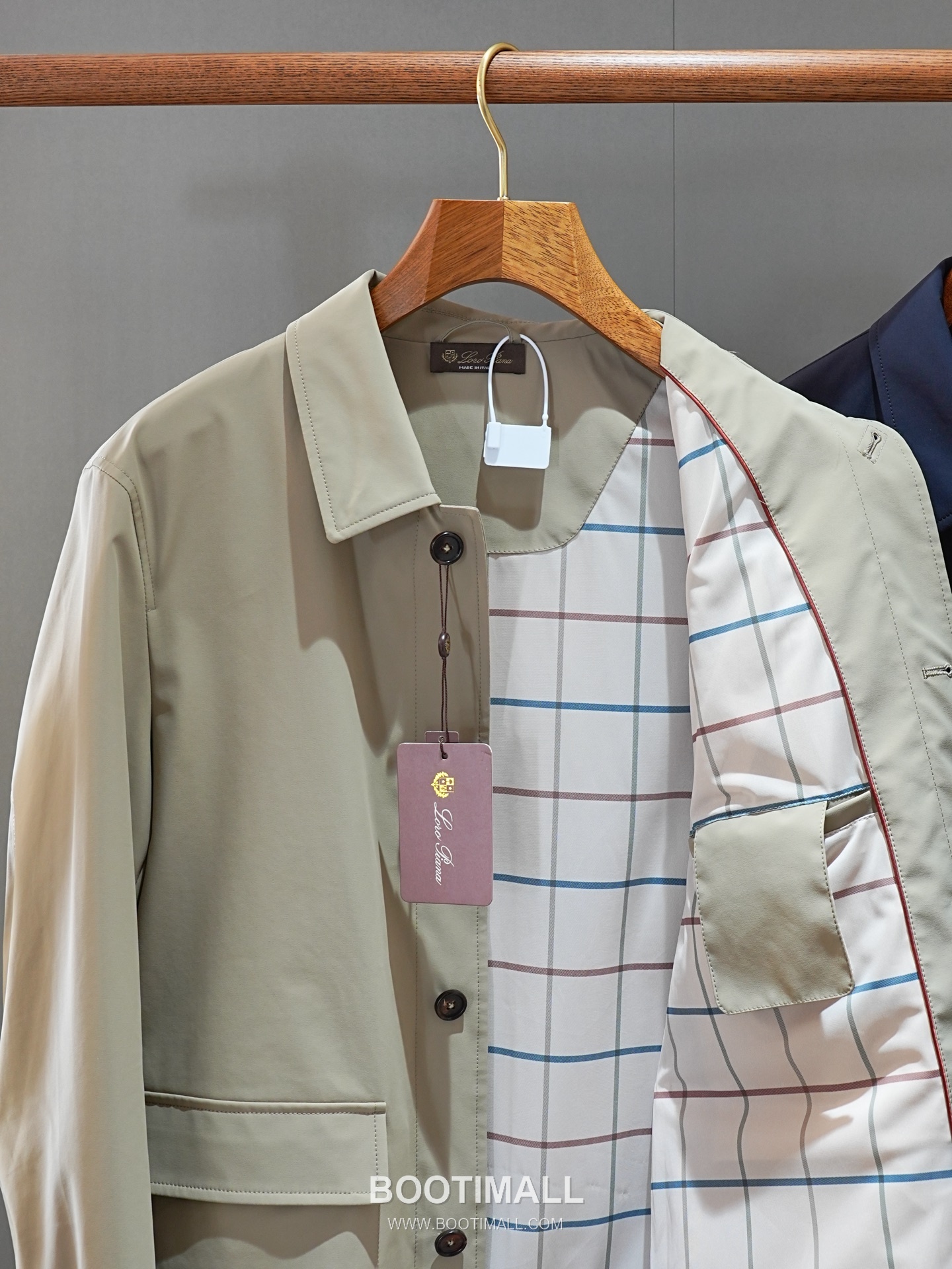 Loro Piana 2026 SS Nylon Spandex Jacket with Spread Collar 로로피아나 2026 SS 나일론 스판덱스 재킷 스프레드 칼라 15