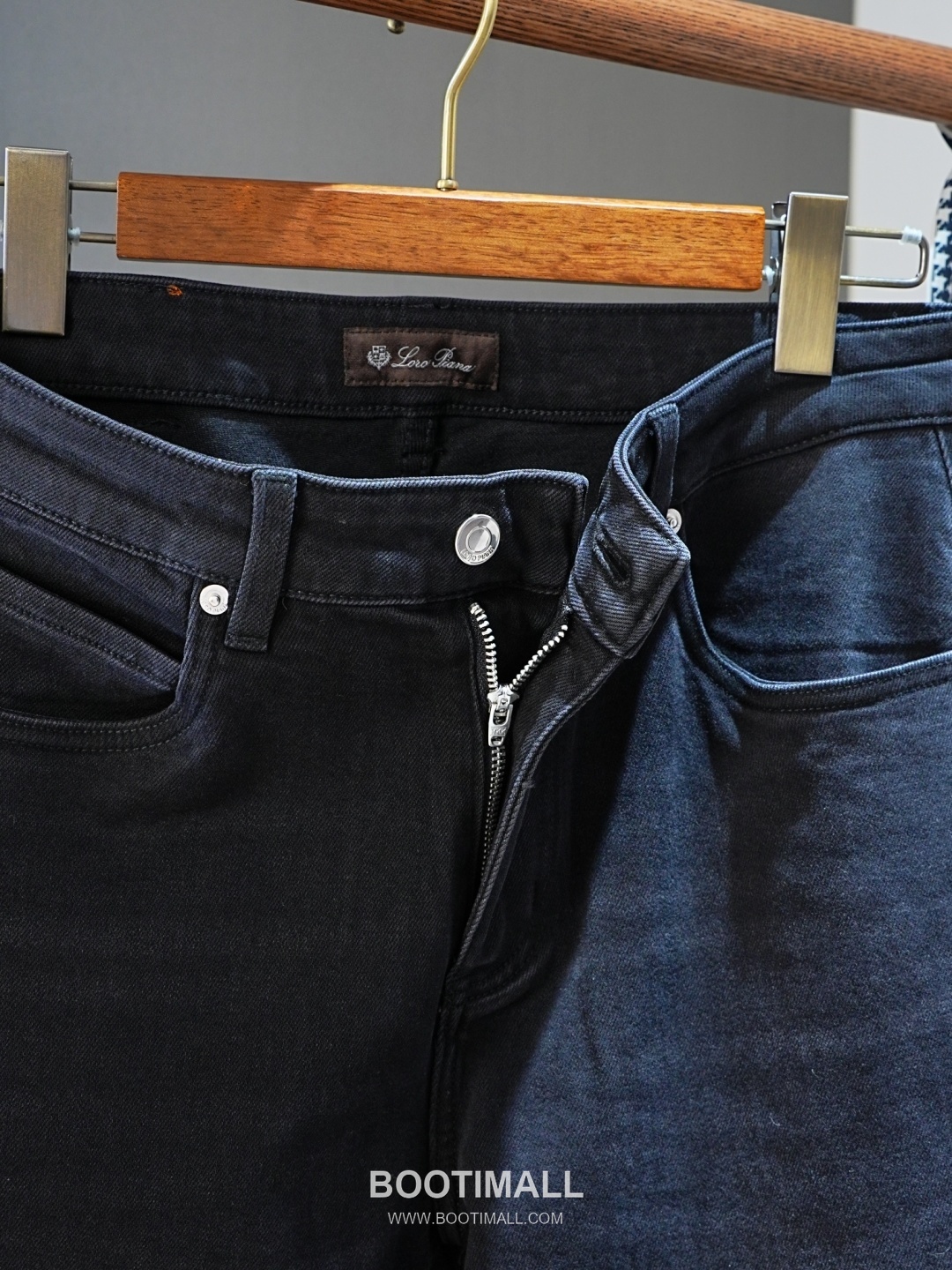 Loro Piana 2026 SS Cotton Blend Denim Pants with Washed Finish 로로피아나 2026 SS 코튼 혼방 데님 팬츠 워싱 가공 15