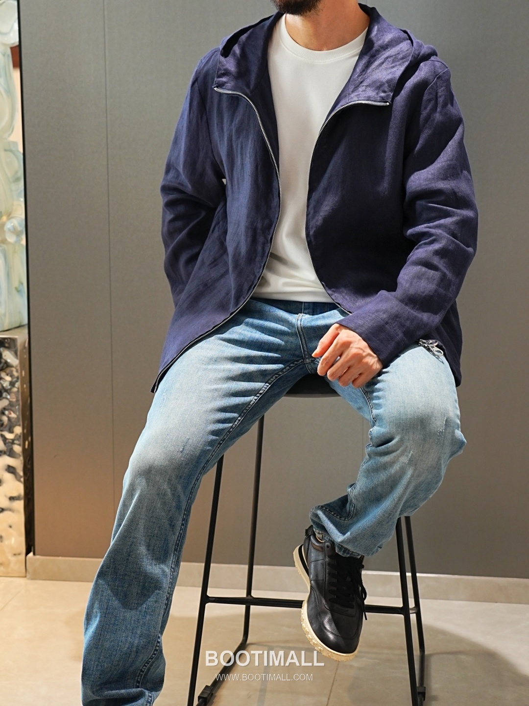 Armani 2026 SS Cotton Blend Denim Pants with Washed Finish 아르마니 2026 SS 코튼 혼방 데님 팬츠 워싱 가공 6