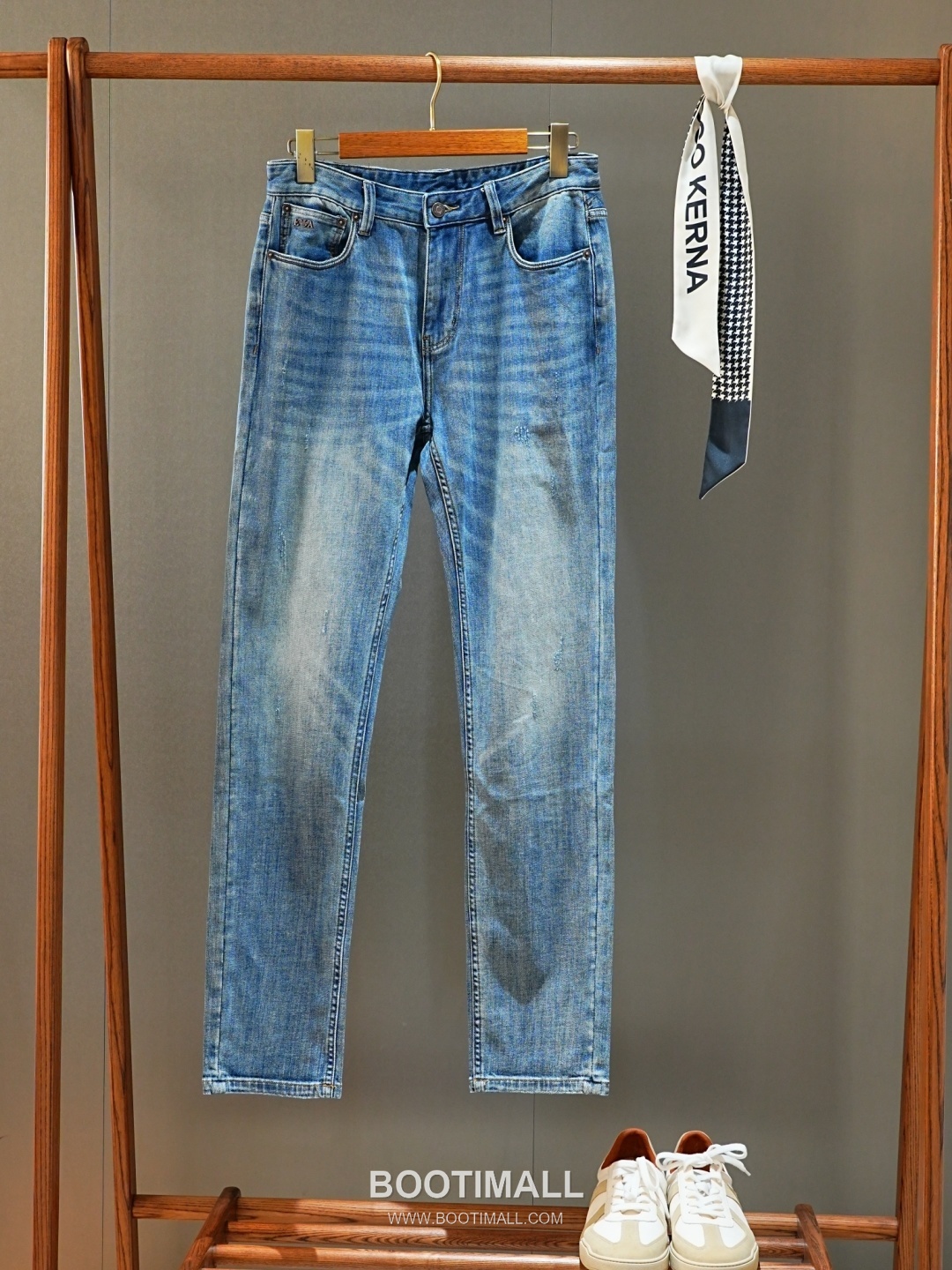 Armani 2026 SS Cotton Blend Denim Pants with Washed Finish 아르마니 2026 SS 코튼 혼방 데님 팬츠 워싱 가공 7