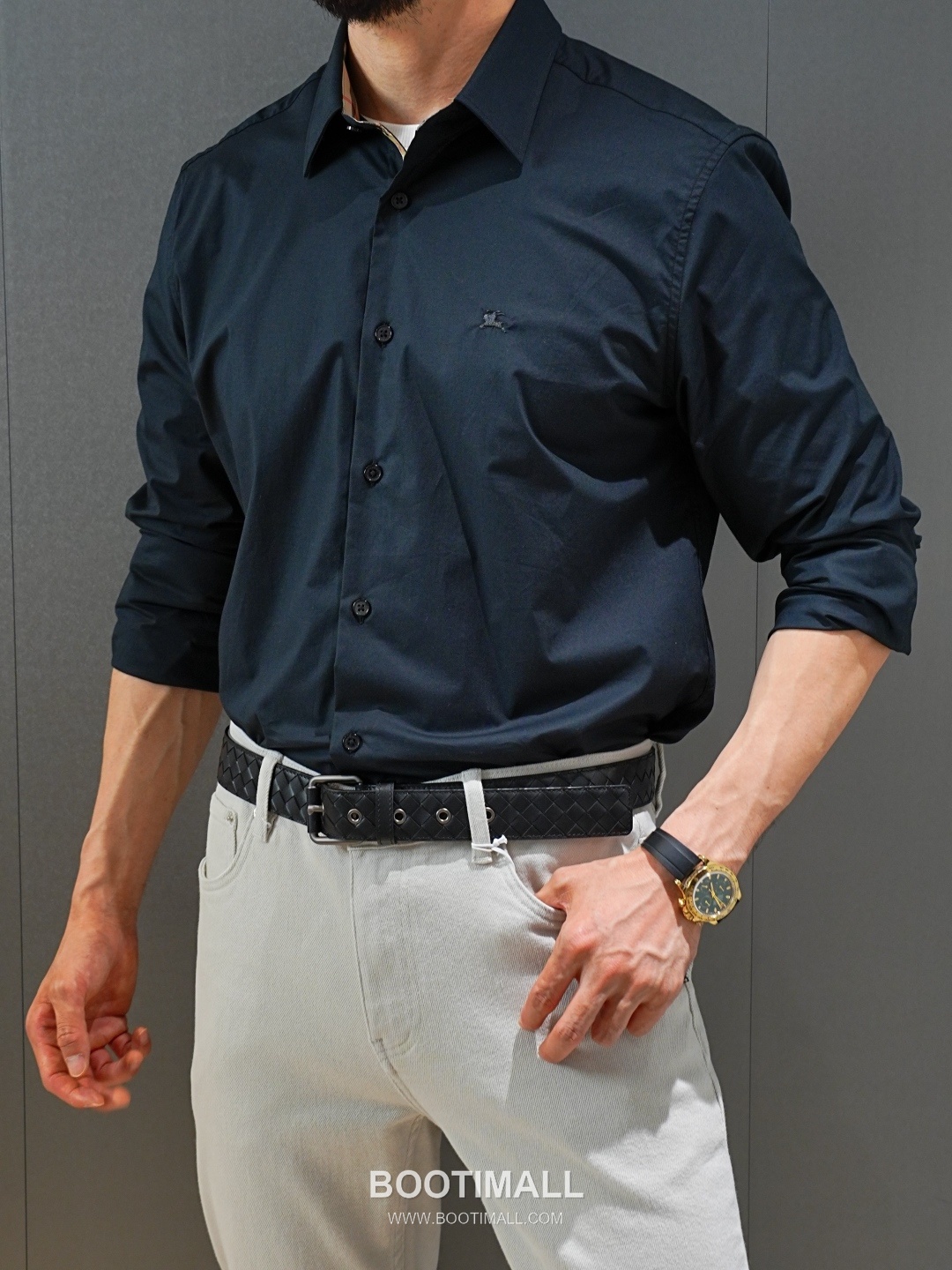 Burberry 2026 SS Cotton Blend Denim Pants with Washed Finish 버버리 2026 SS 코튼 혼방 데님 팬츠 워싱 가공 2