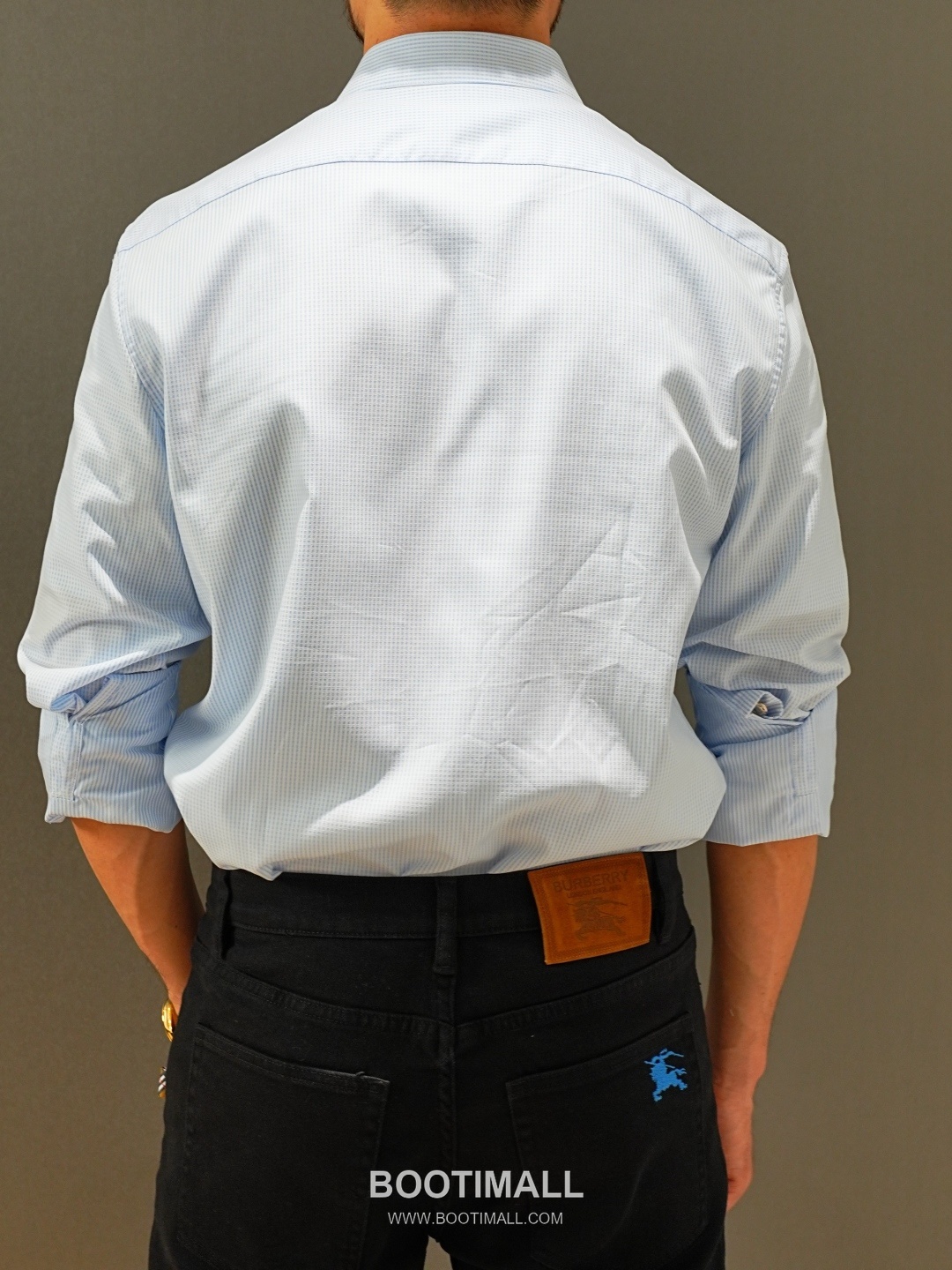 Burberry 2026 SS Cotton Blend Denim Pants with Washed Finish 버버리 2026 SS 코튼 혼방 데님 팬츠 워싱 가공 4