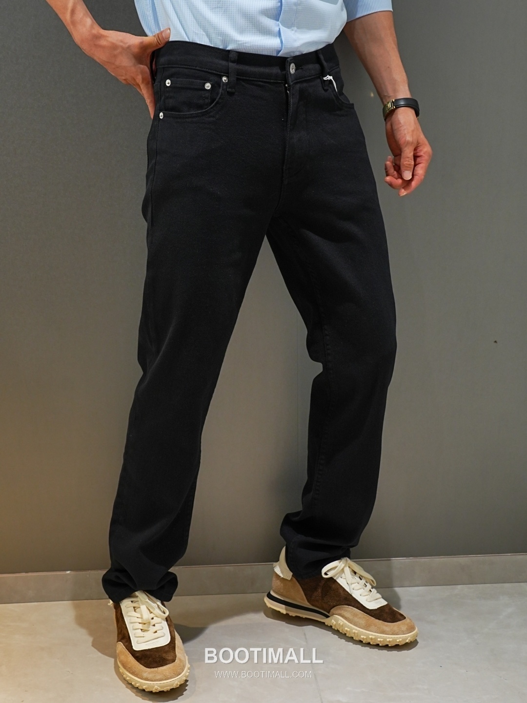 Burberry 2026 SS Cotton Blend Denim Pants with Washed Finish 버버리 2026 SS 코튼 혼방 데님 팬츠 워싱 가공 7