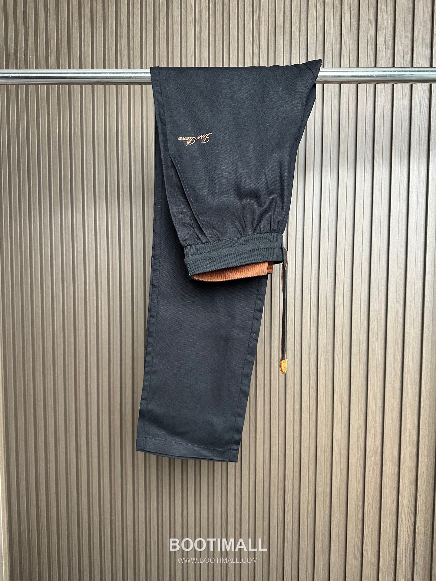 Loro Piana 2026 SS Linen Pants with Embroidered Detail 로로피아나 2026 SS 린넨 팬츠 자수 디테일 1