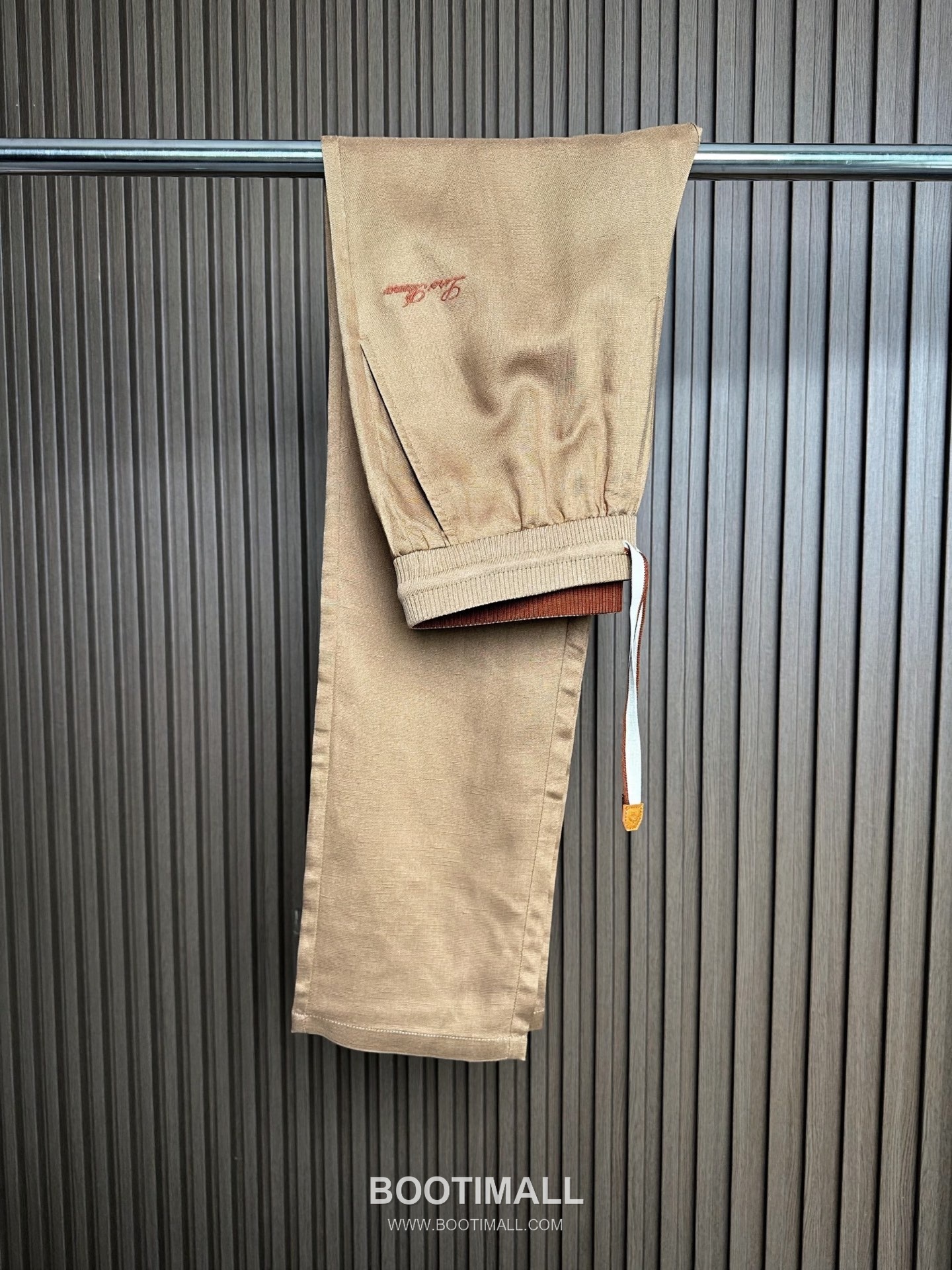 Loro Piana 2026 SS Linen Pants with Embroidered Detail 로로피아나 2026 SS 린넨 팬츠 자수 디테일 1