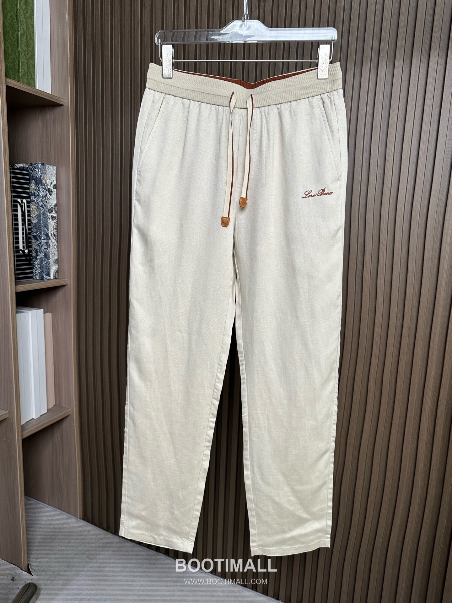 Loro Piana 2026 SS Linen Pants with Embroidered Detail 로로피아나 2026 SS 린넨 팬츠 자수 디테일 1