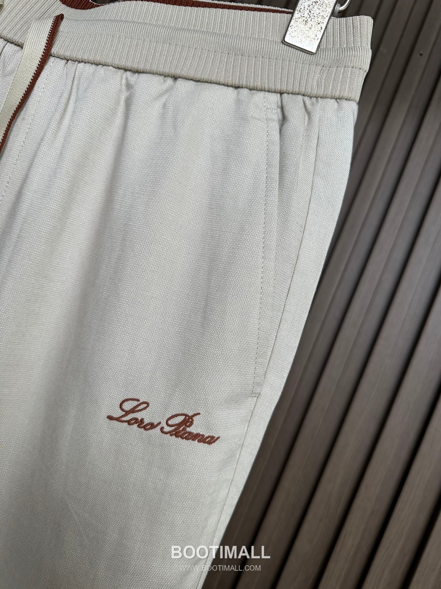 Loro Piana 2026 SS Linen Pants with Embroidered Detail 로로피아나 2026 SS 린넨 팬츠 자수 디테일 5