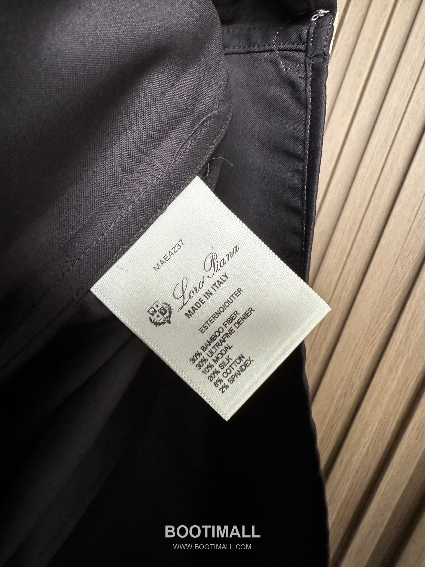 Loro Piana 2026 SS Cotton Blend Shirt with Draped Fabric 로로피아나 2026 SS 코튼 혼방 셔츠 드레이프 원단 9