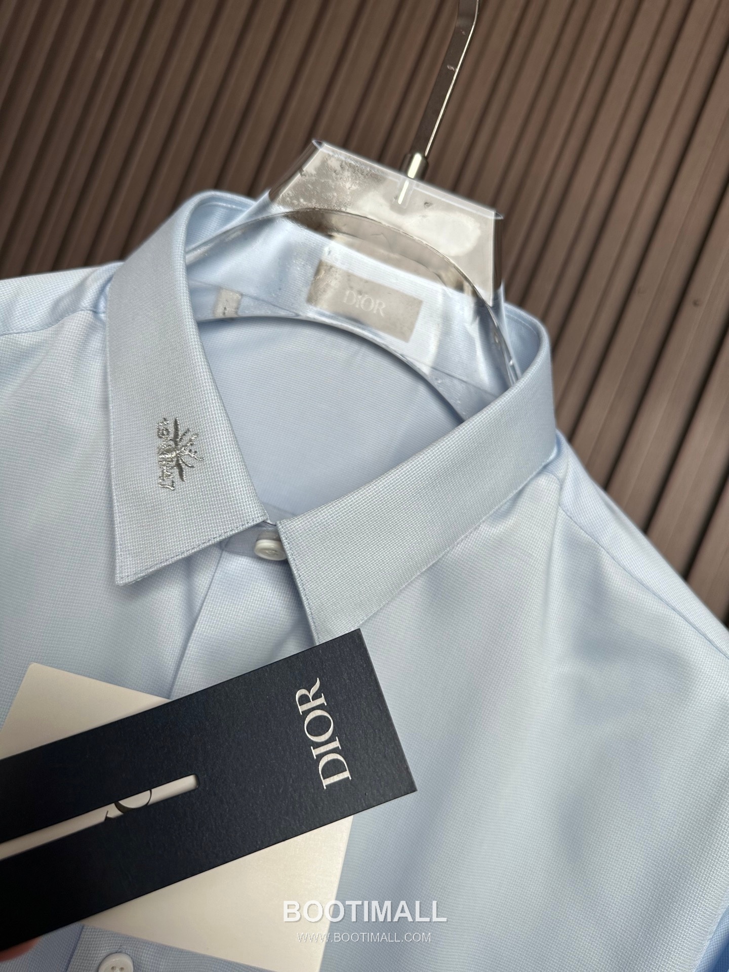 Dior 2026 SS Cotton Shirt with Bee Embroidered Logo 디올 2026 SS 코튼 셔츠 벌 자수 로고 6